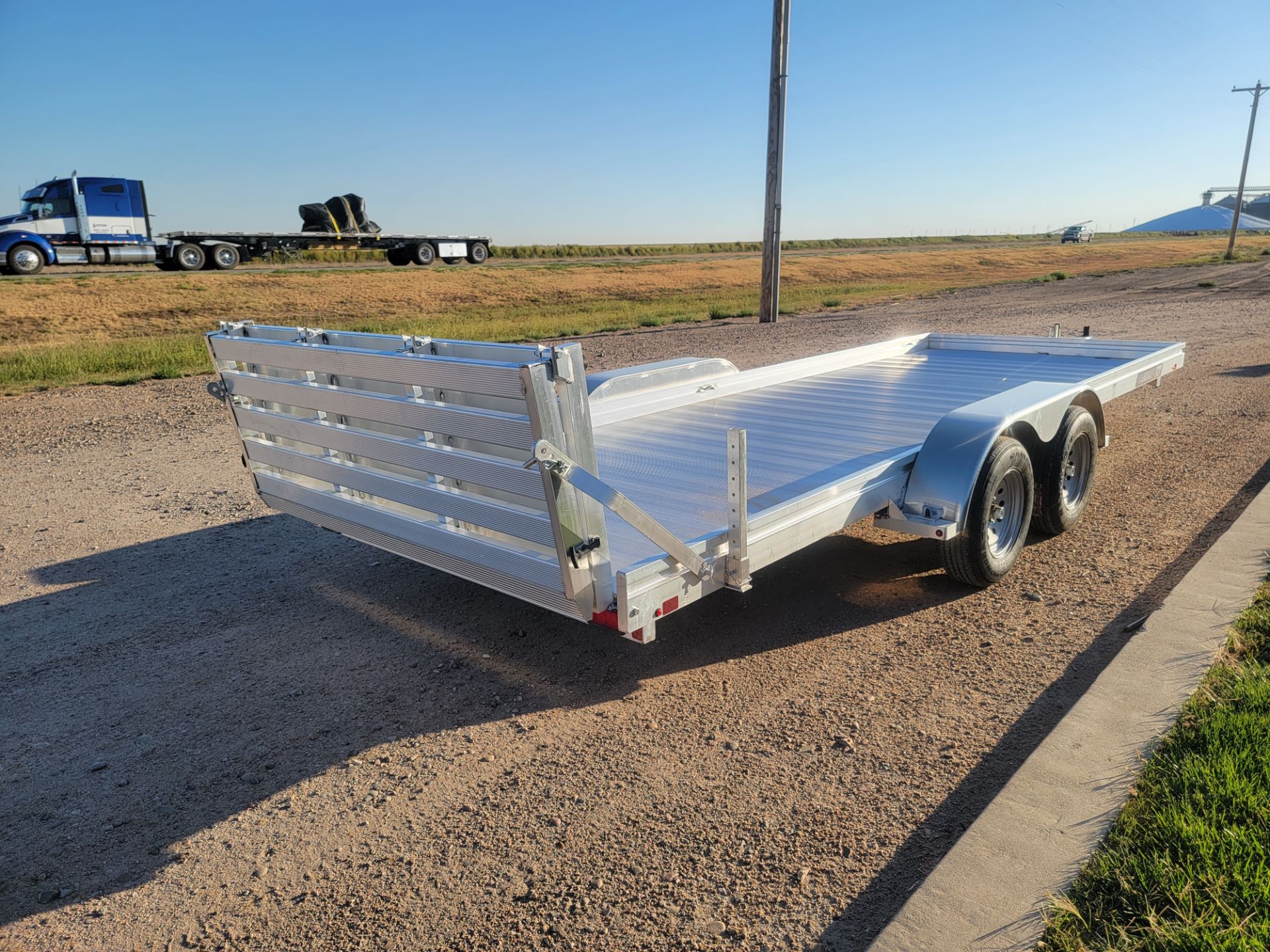 2023 Aluma Trailer 7820 Aluminum Deck in Montezuma, Kansas - Photo 4