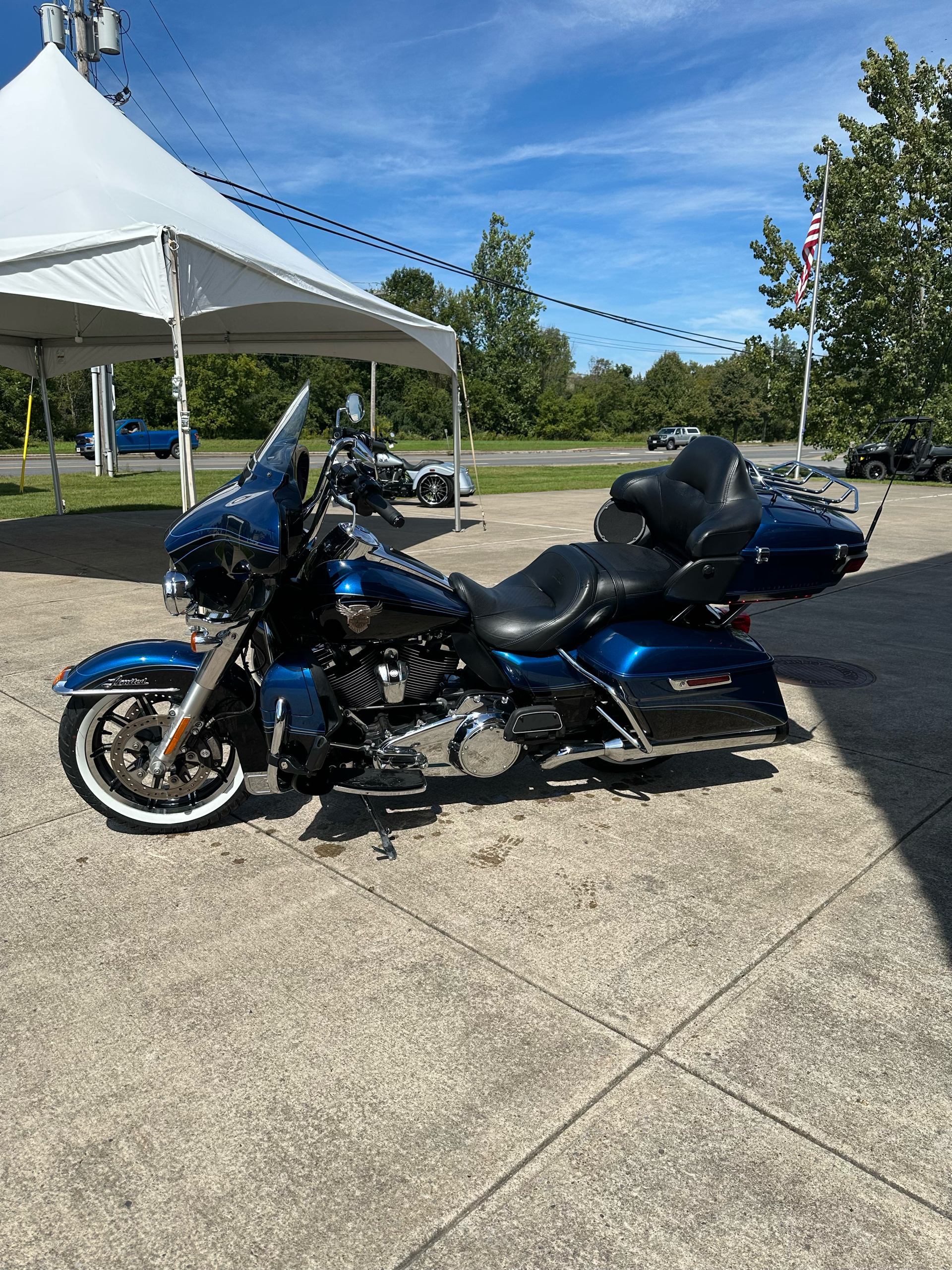 2018 Harley-Davidson 115th Anniversary Ultra Limited in New York Mills, New York - Photo 2