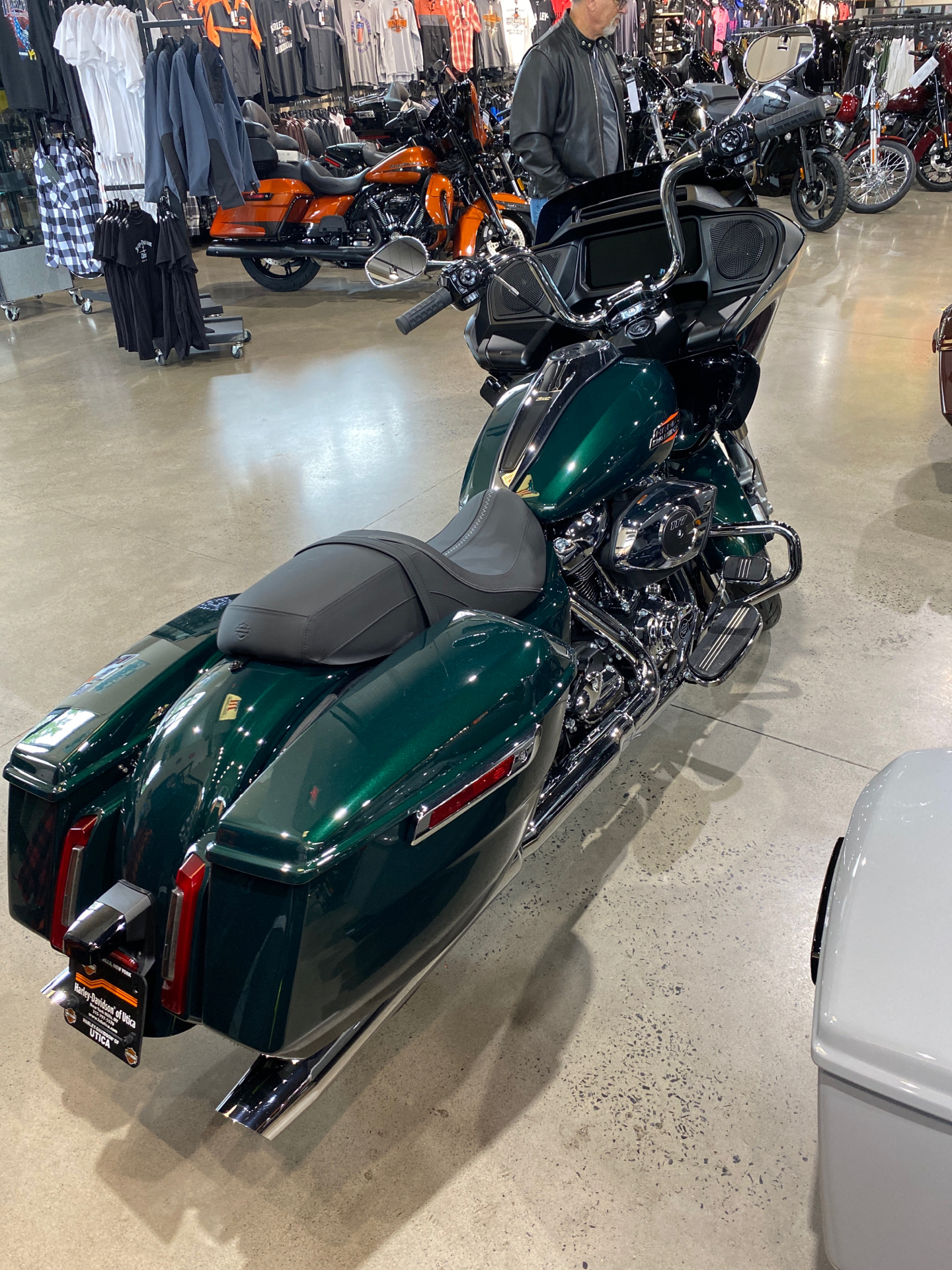 2024 Harley-Davidson Road Glide® in New York Mills, New York - Photo 4