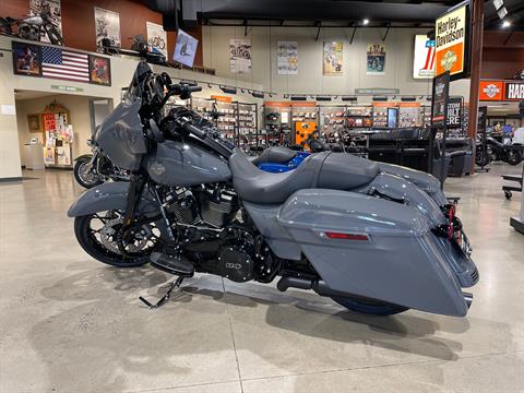 2022 Harley-Davidson Street Glide® Special in New York Mills, New York - Photo 2