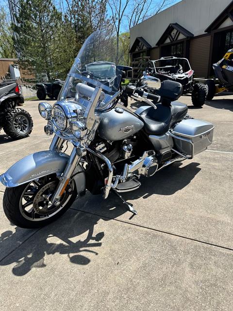 2019 Harley-Davidson Road King® in New York Mills, New York - Photo 7