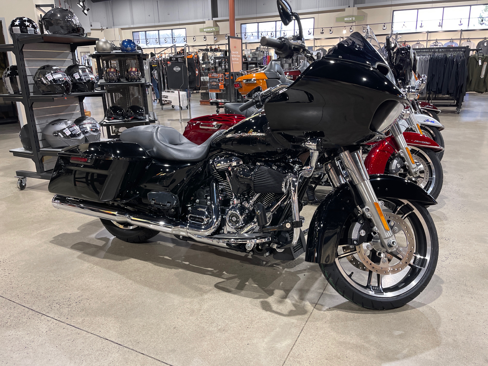 2017 Harley-Davidson Road Glide® Special in New York Mills, New York