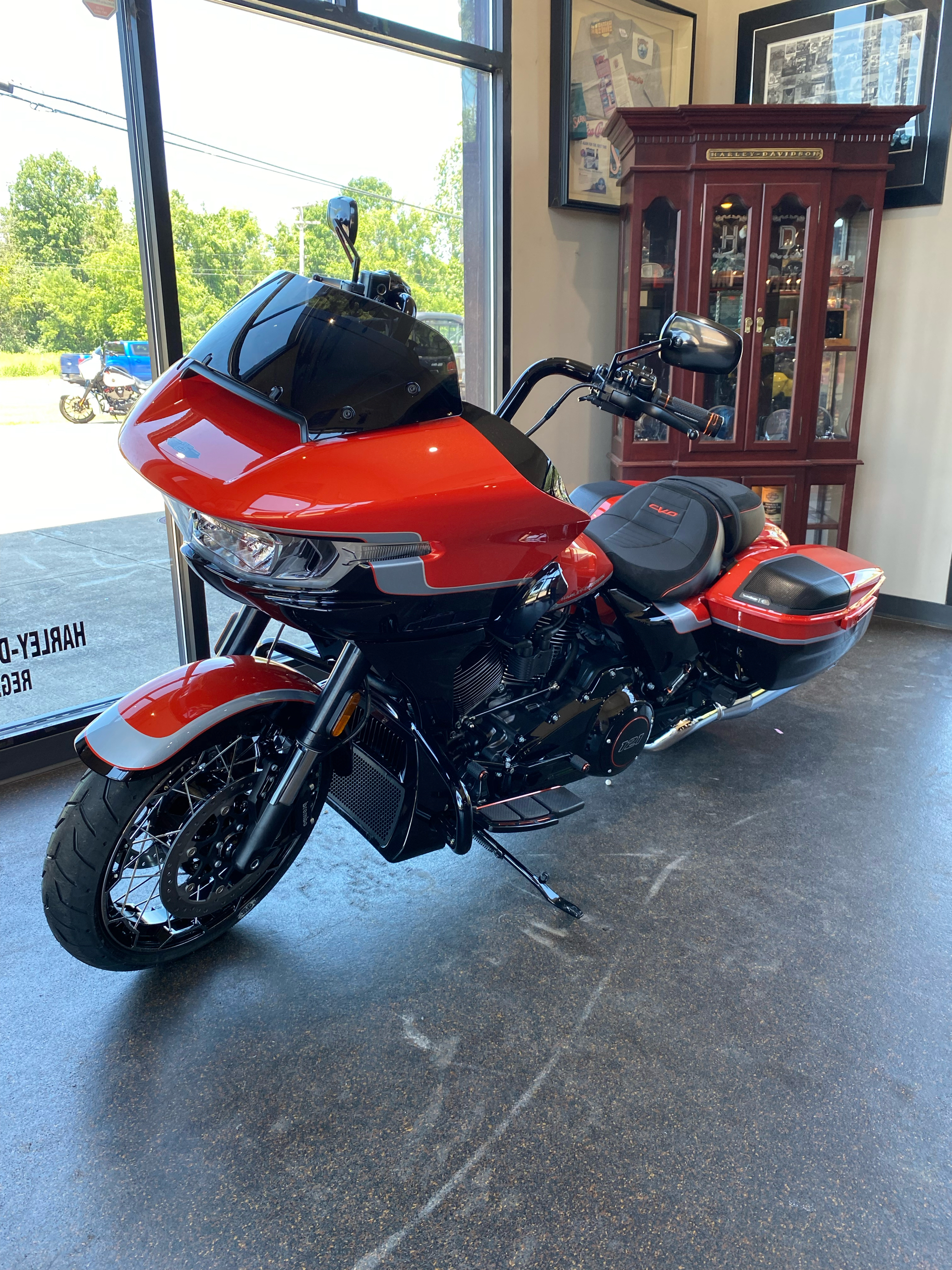 2024 Harley-Davidson CVO™ Road Glide® in New York Mills, New York - Photo 1