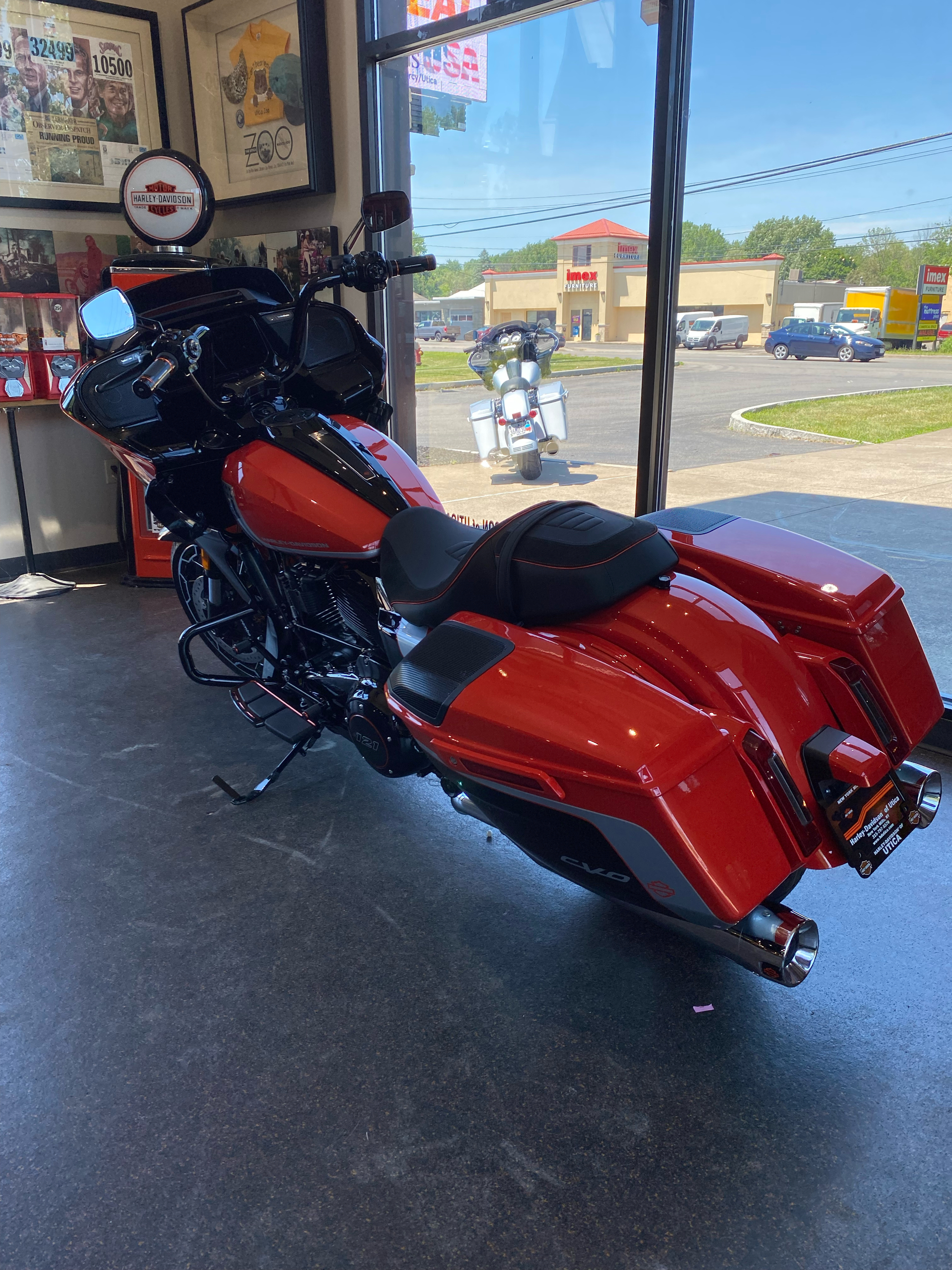 2024 Harley-Davidson CVO™ Road Glide® in New York Mills, New York - Photo 2