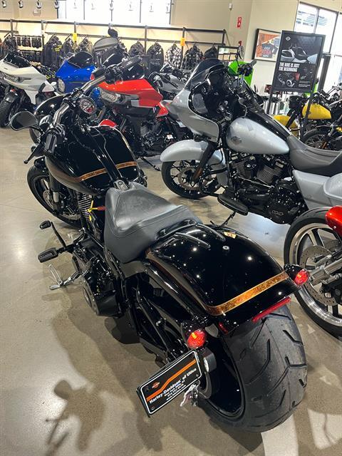 2016 Harley-Davidson CVO™ Pro Street Breakout® in New York Mills, New York - Photo 4