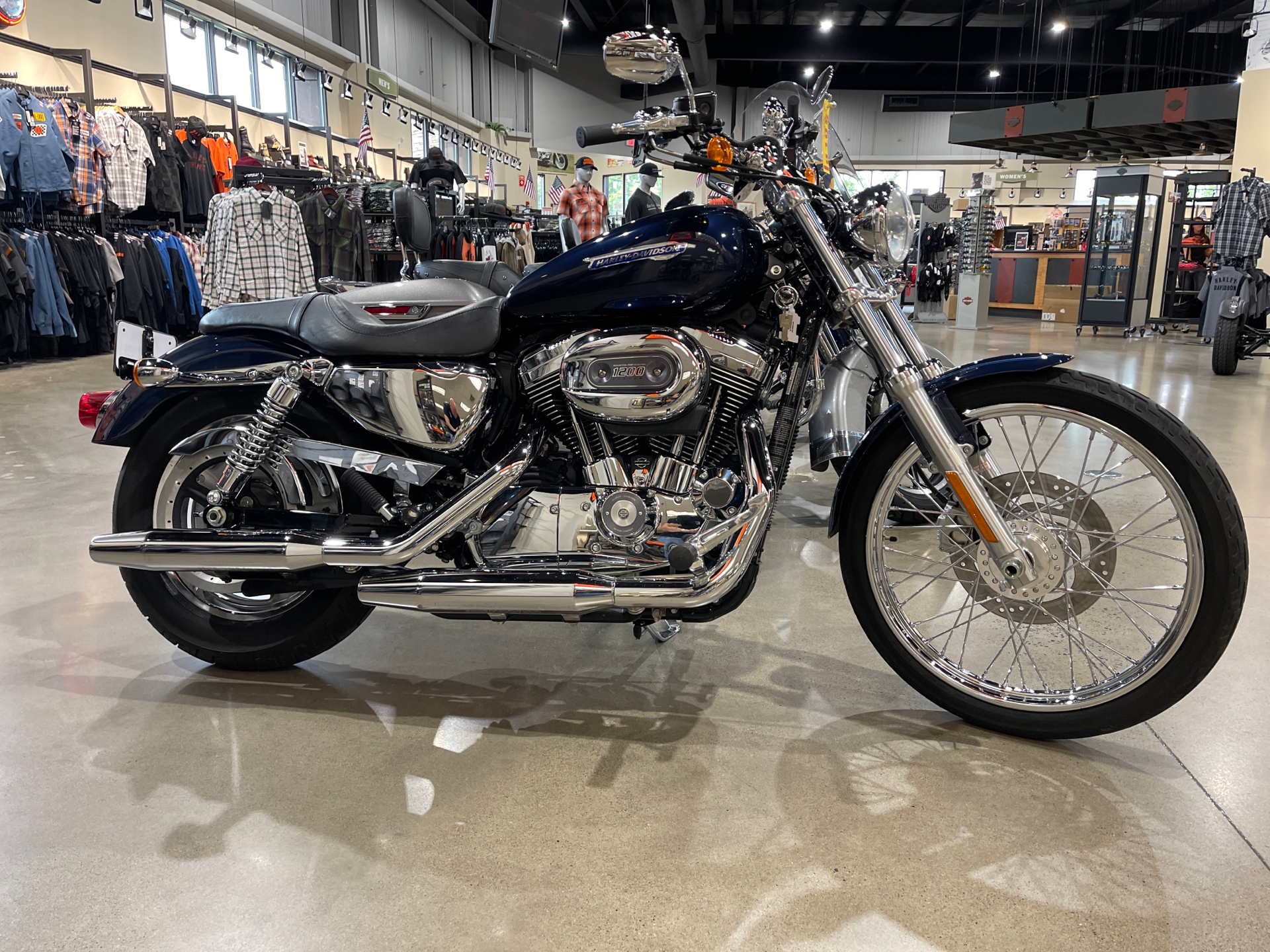 2009 Harley-Davidson Sportster® 1200 Custom in New York Mills, New York