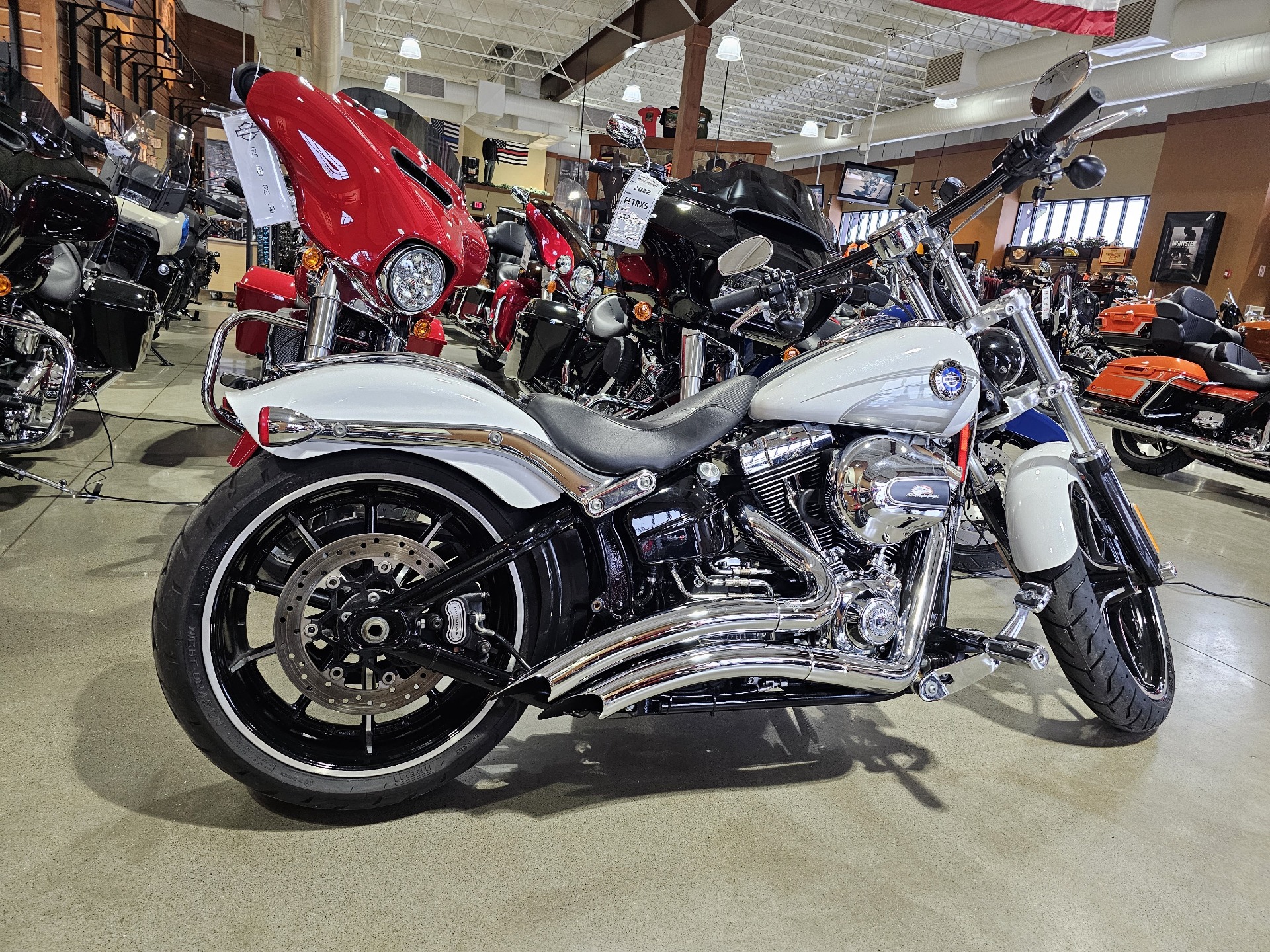 2016 Harley-Davidson Breakout® in Broadalbin, New York - Photo 3