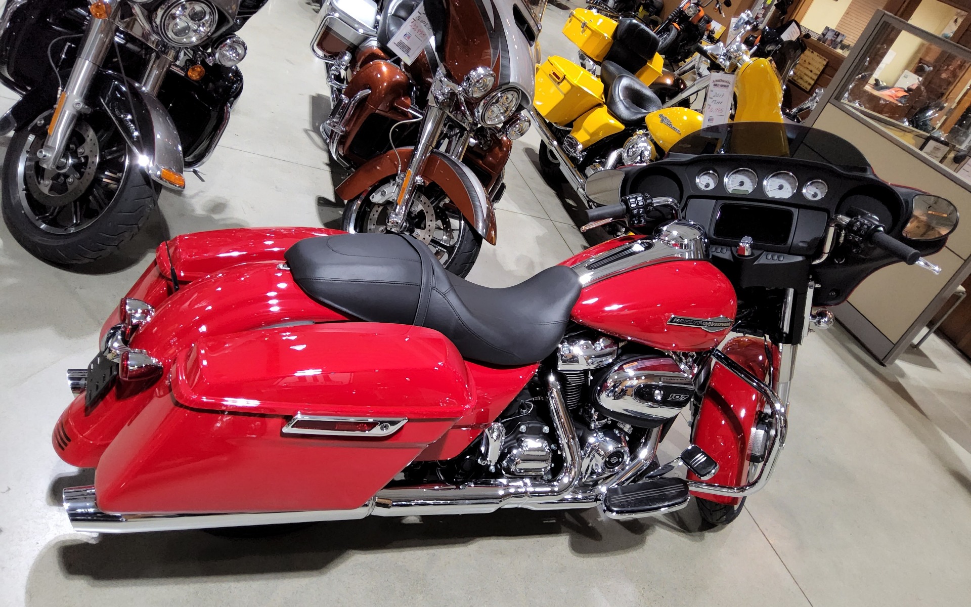 2023 Harley-Davidson Street Glide® in Broadalbin, New York - Photo 3