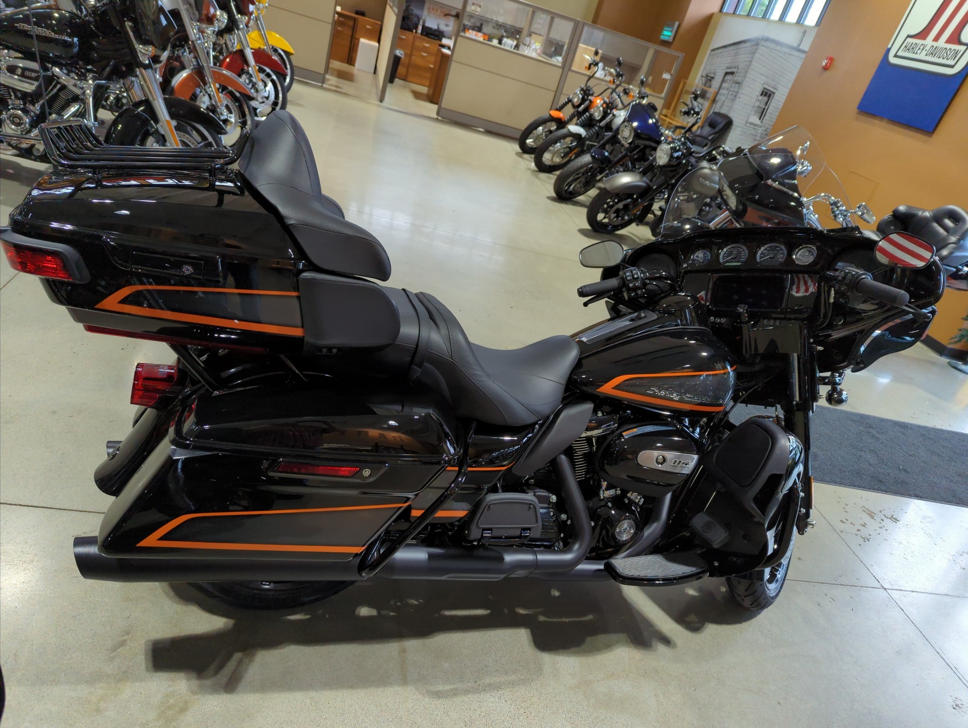 2022 Harley-Davidson Ultra Limited in Broadalbin, New York - Photo 3