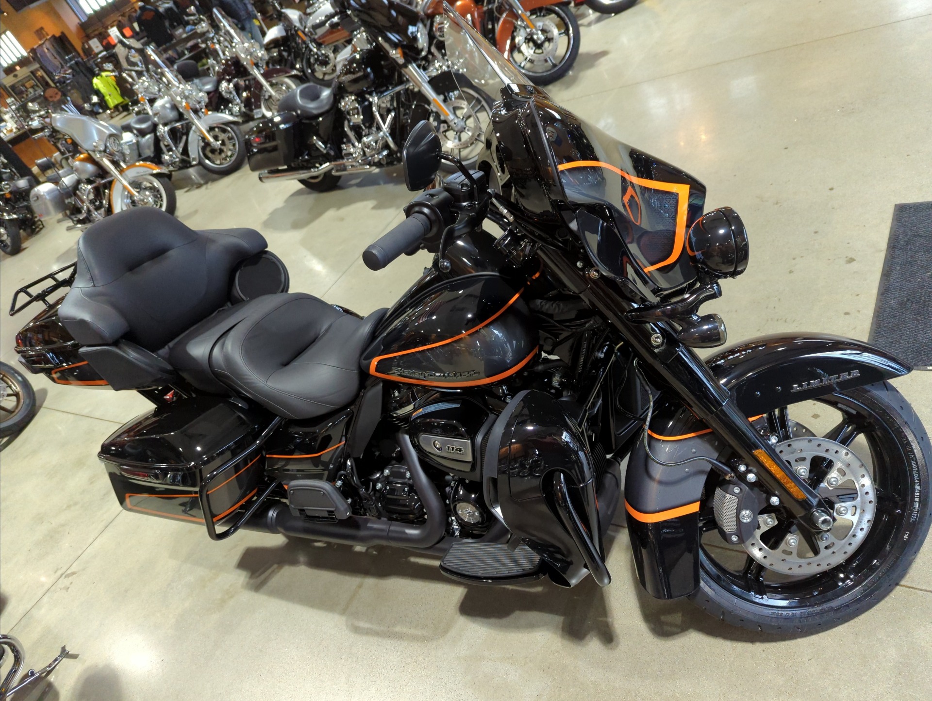 2022 Harley-Davidson Ultra Limited in Broadalbin, New York - Photo 5