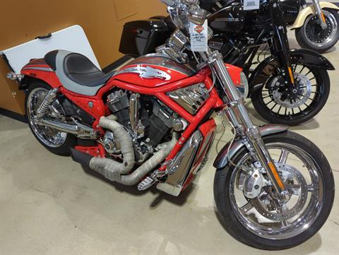 2006 Harley-Davidson CVO™ Screamin' Eagle® V-Rod® in Broadalbin, New York - Photo 3