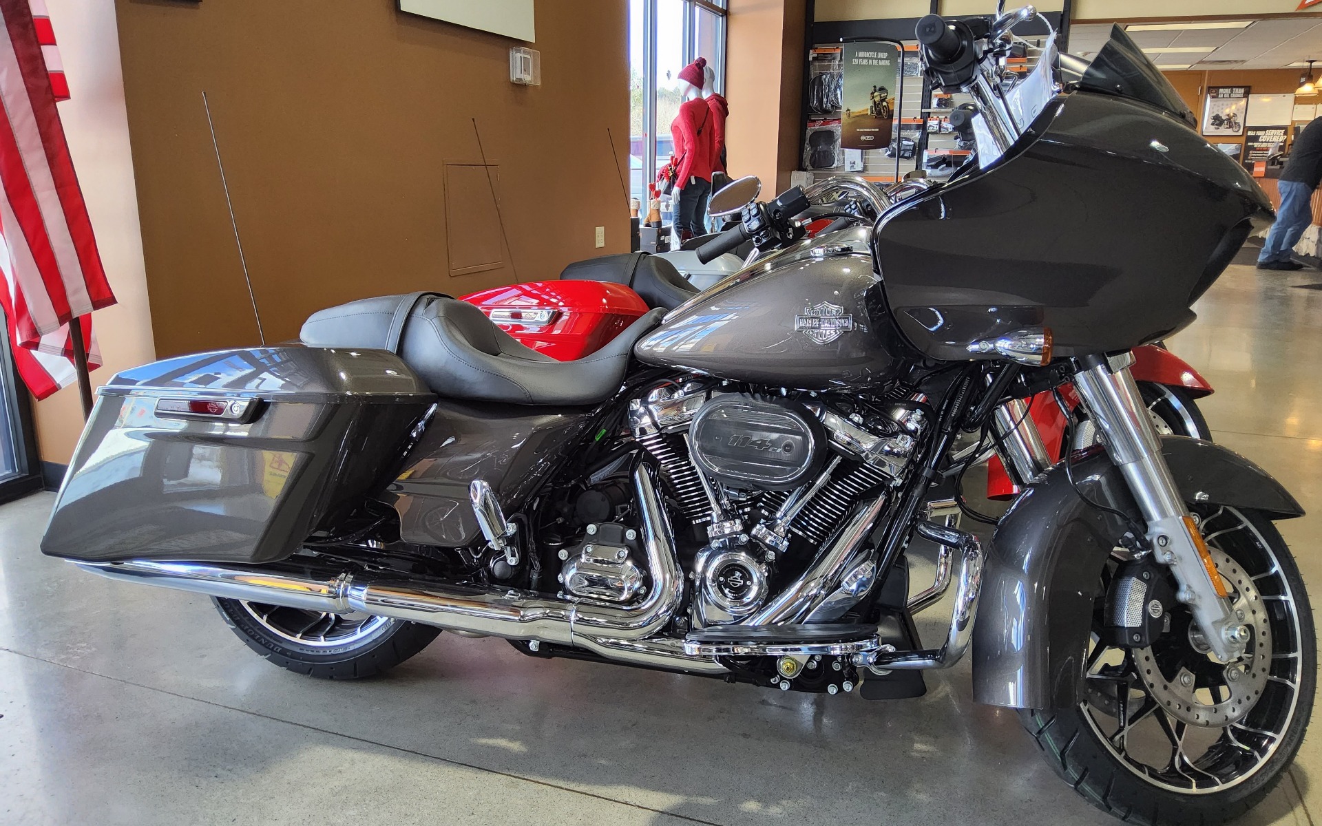 2023 Harley-Davidson Road Glide® Special in Broadalbin, New York - Photo 2