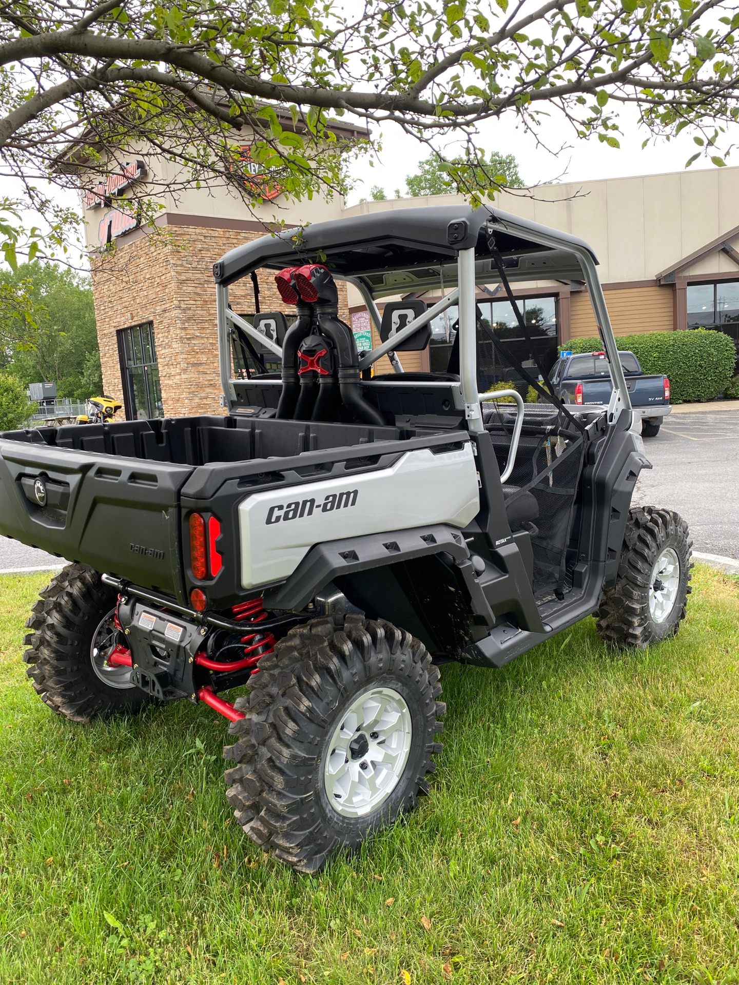 2024 Can-Am Defender X MR in New York Mills, New York - Photo 3