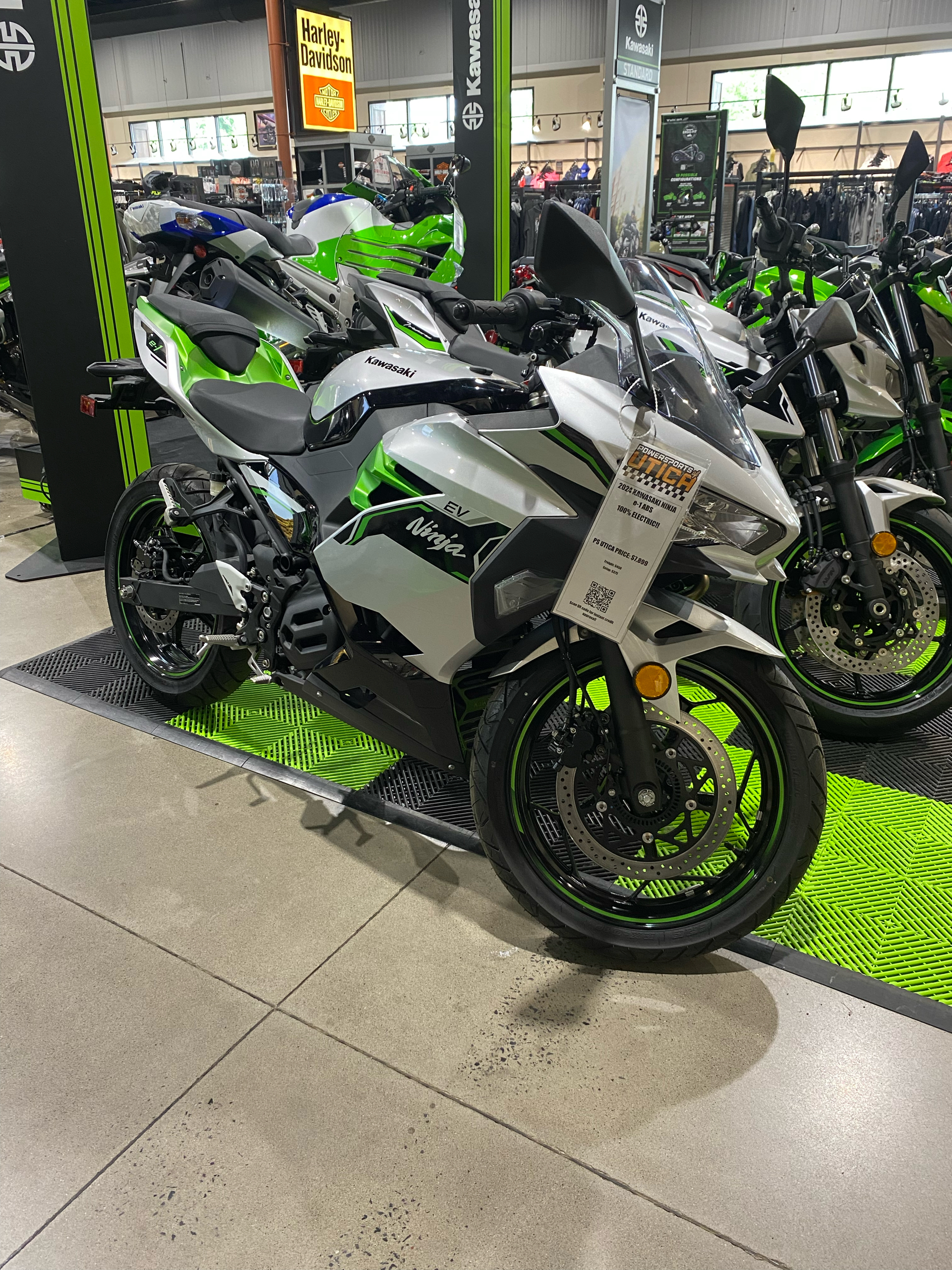 2024 Kawasaki Ninja e-1 ABS in New York Mills, New York - Photo 1