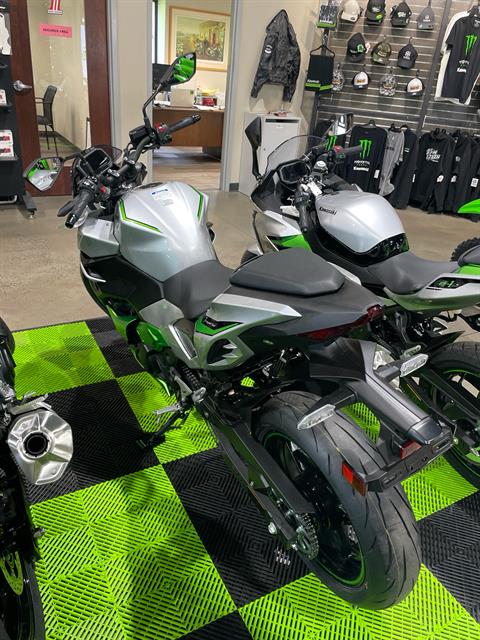 2024 Kawasaki Z7 Hybrid ABS in New York Mills, New York - Photo 4