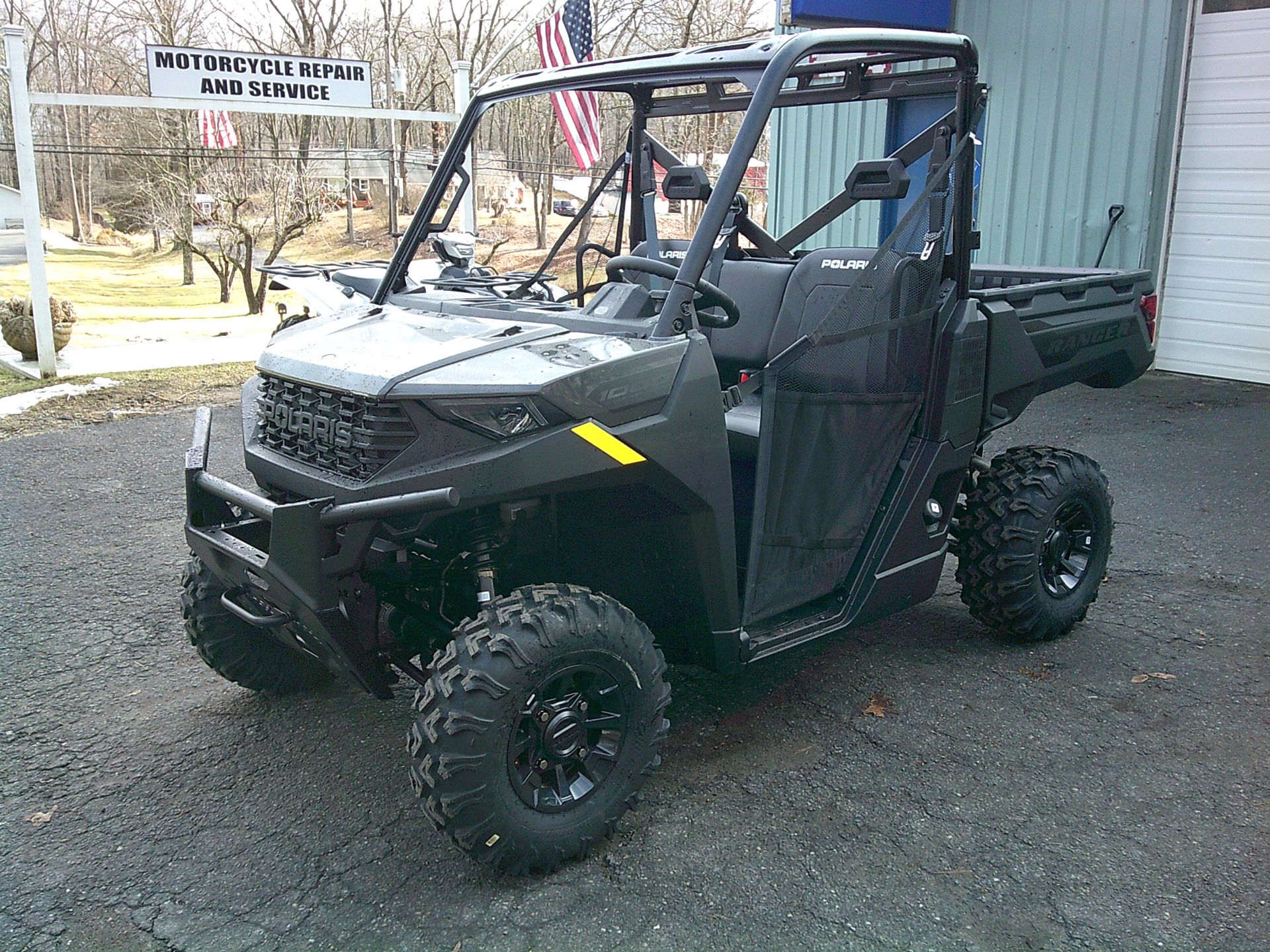 2025 Polaris Ranger 1000 Premium in Brewster, New York - Photo 2