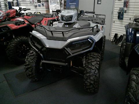 2024 Polaris Sportsman 570 Premium in Brewster, New York - Photo 5