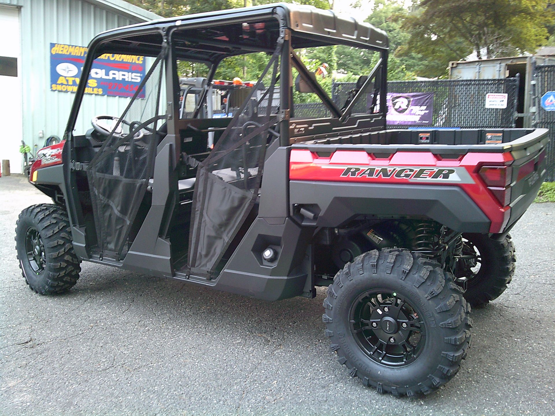 2025 Polaris Ranger Crew XP 1000 Premium in Brewster, New York - Photo 6