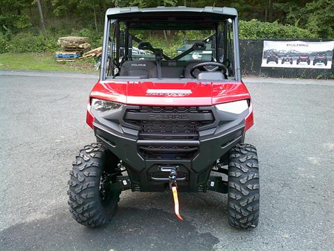 2025 Polaris Ranger Crew XP 1000 Premium in Brewster, New York - Photo 2