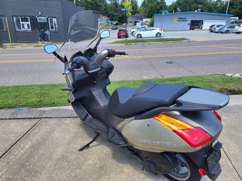 2004 Aprilia Atlantic 200 in Edwardsville, Illinois - Photo 8