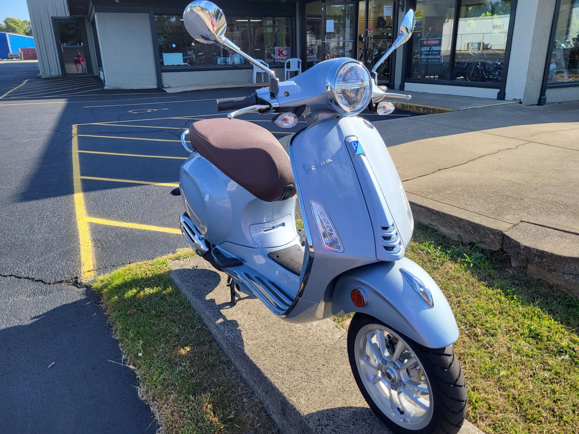 2023 Vespa Primavera 150 in Edwardsville, Illinois - Photo 2