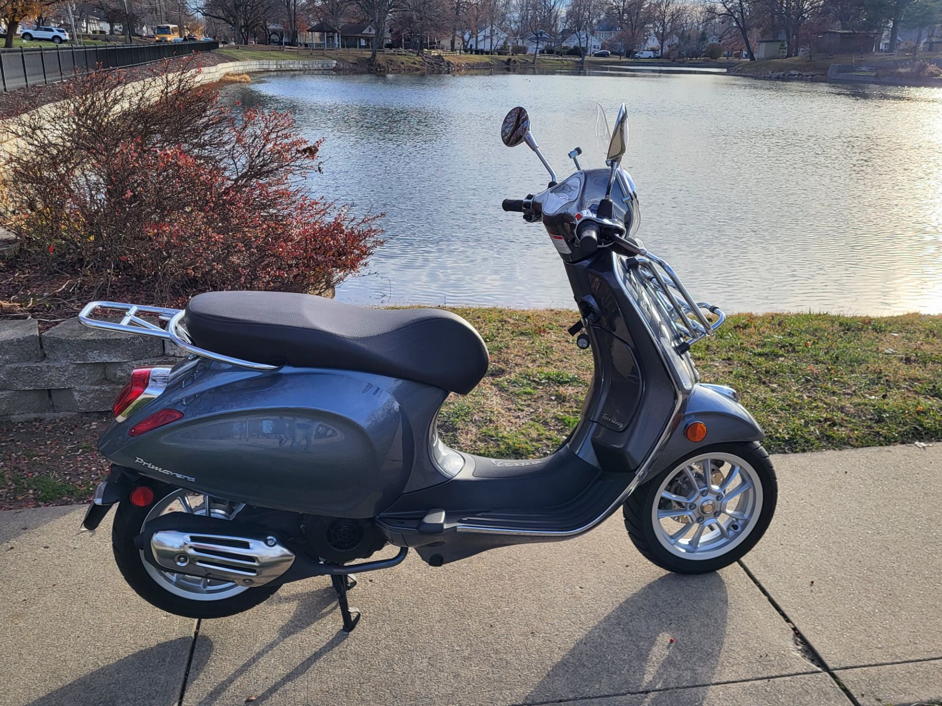 2023 Vespa Primavera 150 in Edwardsville, Illinois - Photo 3