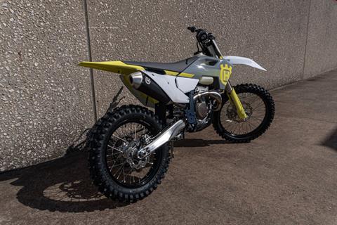 2024 Husqvarna FX 450 in McKinney, Texas - Photo 2