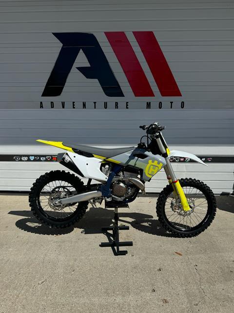 2024 Husqvarna FC 350 in McKinney, Texas - Photo 4