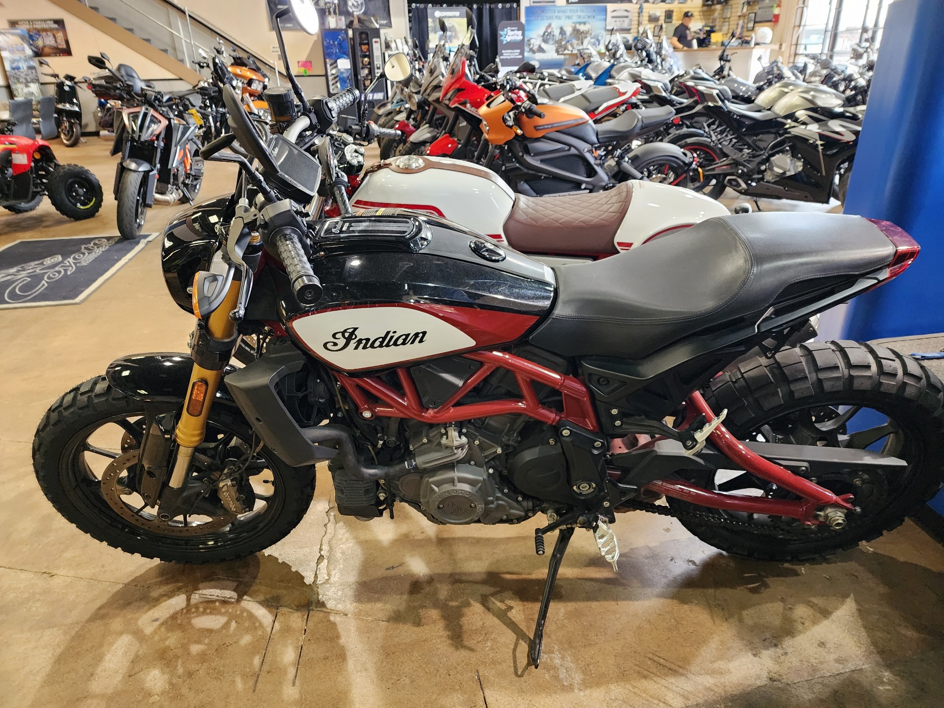 2019 Indian Motorcycle FTR™ 1200 S in Denver, Colorado - Photo 2