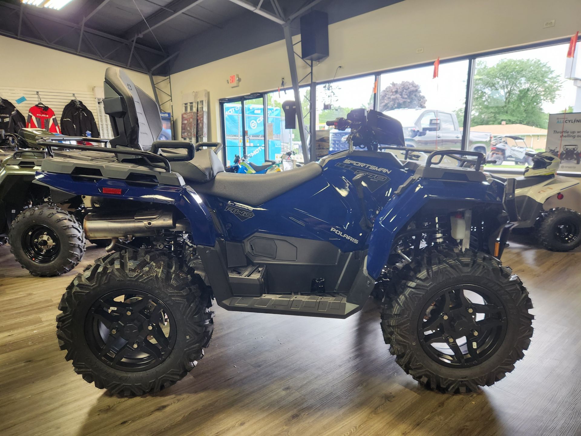 2025 Polaris Sportsman Touring 570 Premium in Union Grove, Wisconsin - Photo 1