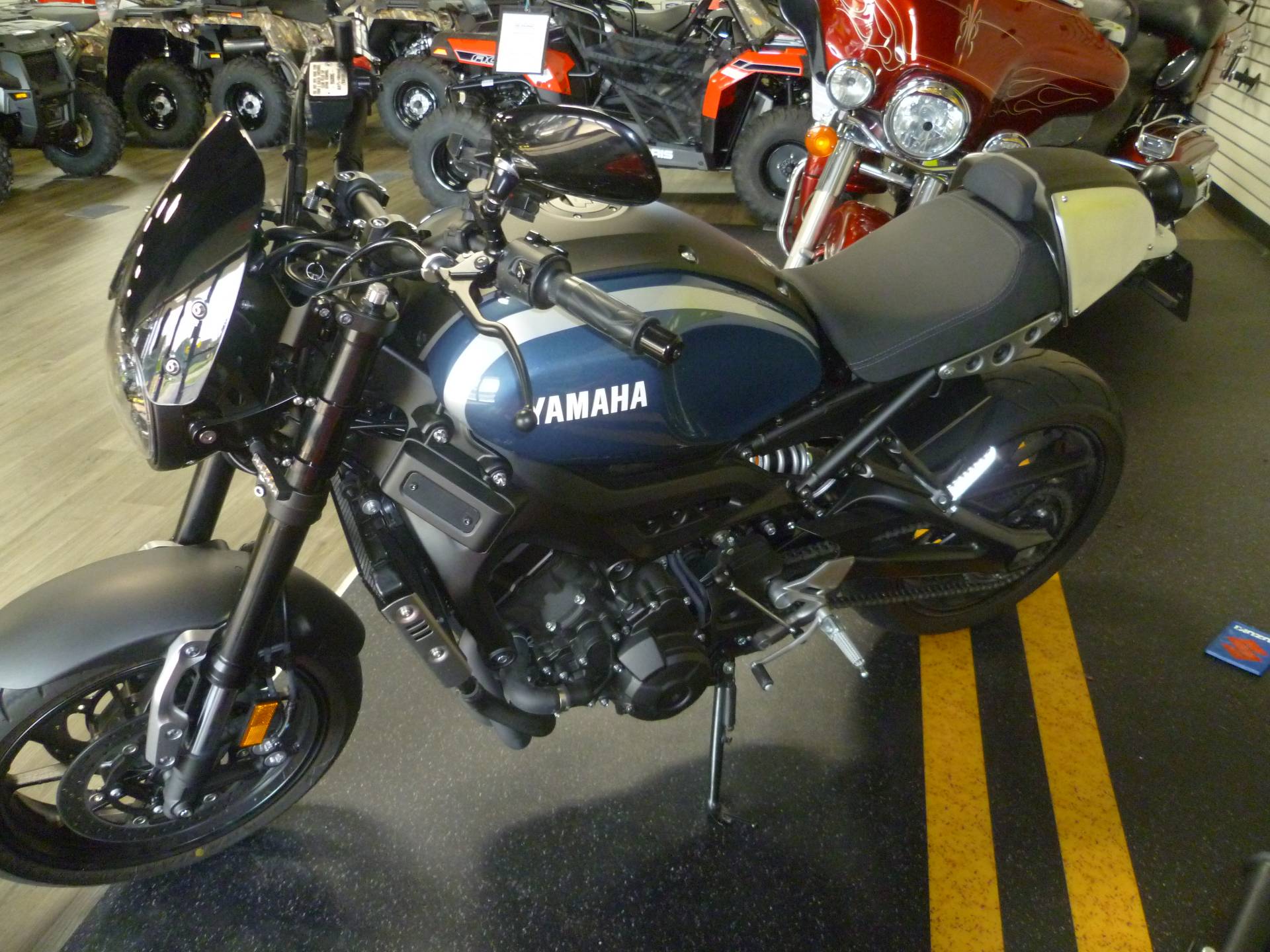 2017 Yamaha XSR900 3