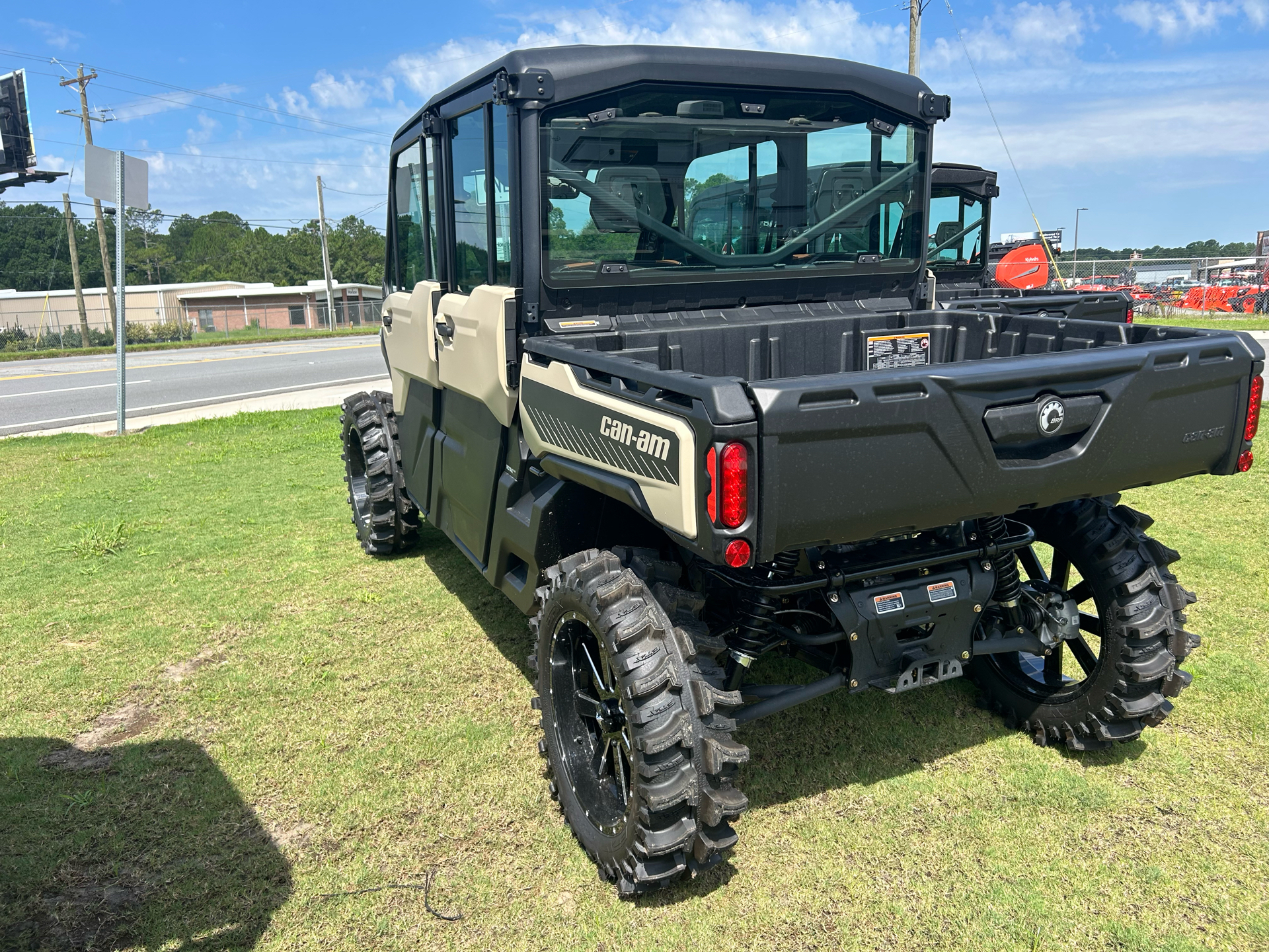 2024 Can-Am Defender MAX Limited in Tifton, Georgia - Photo 3