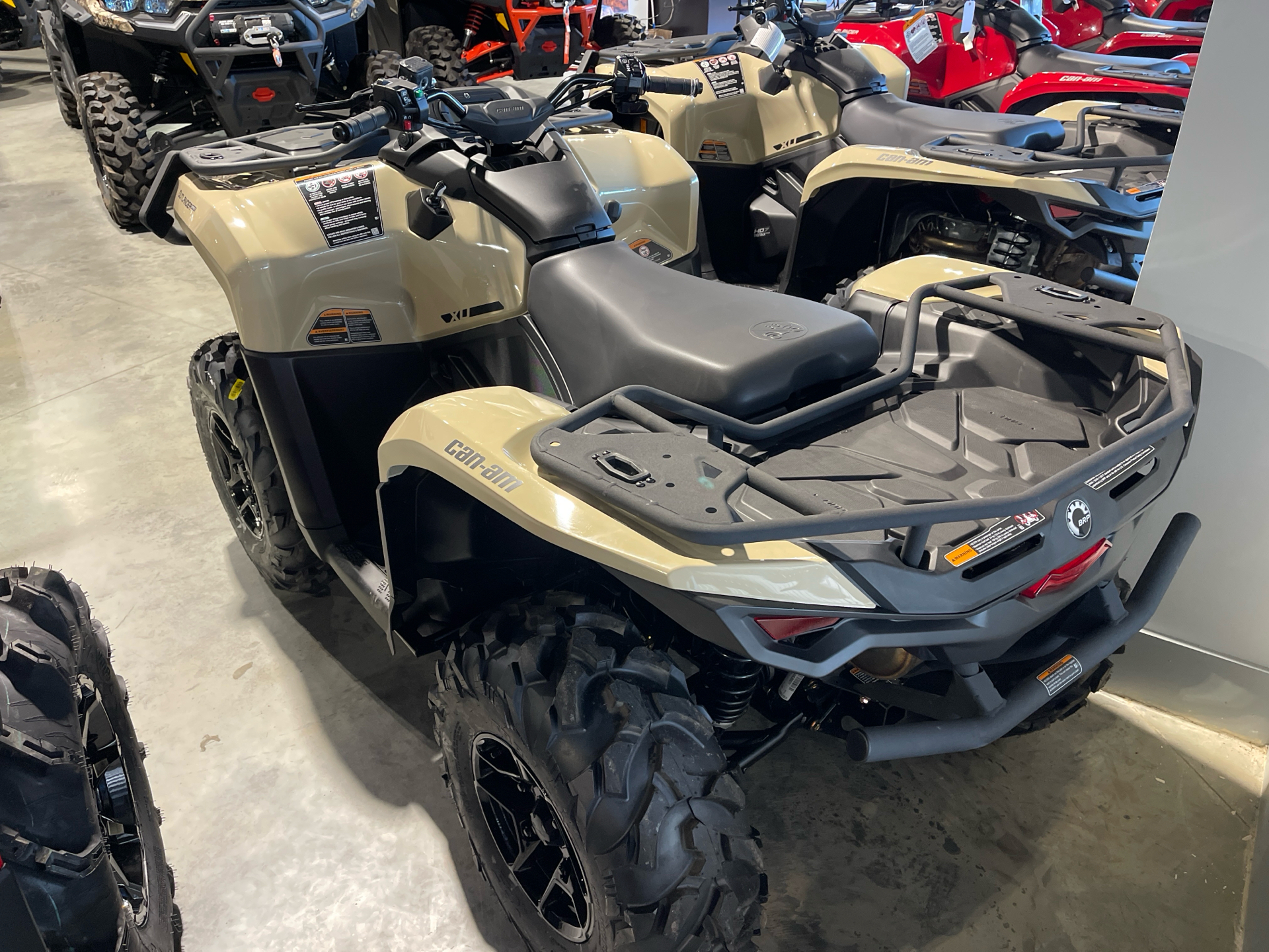 2024 Can-Am Outlander PRO XU HD7 in Tifton, Georgia - Photo 3