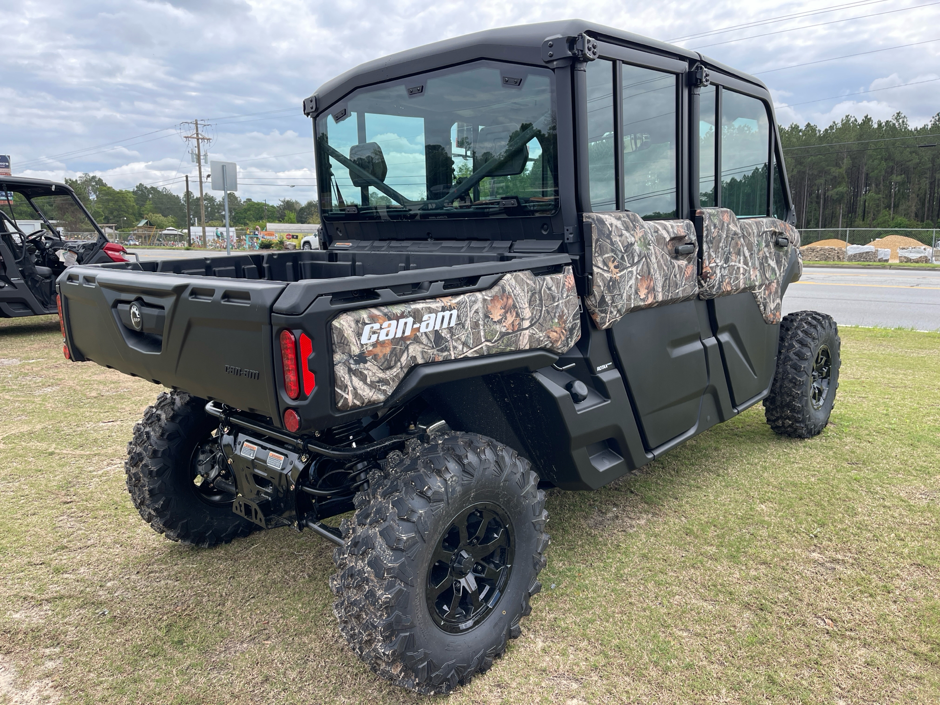 2024 Can-Am Defender MAX Limited in Tifton, Georgia - Photo 3