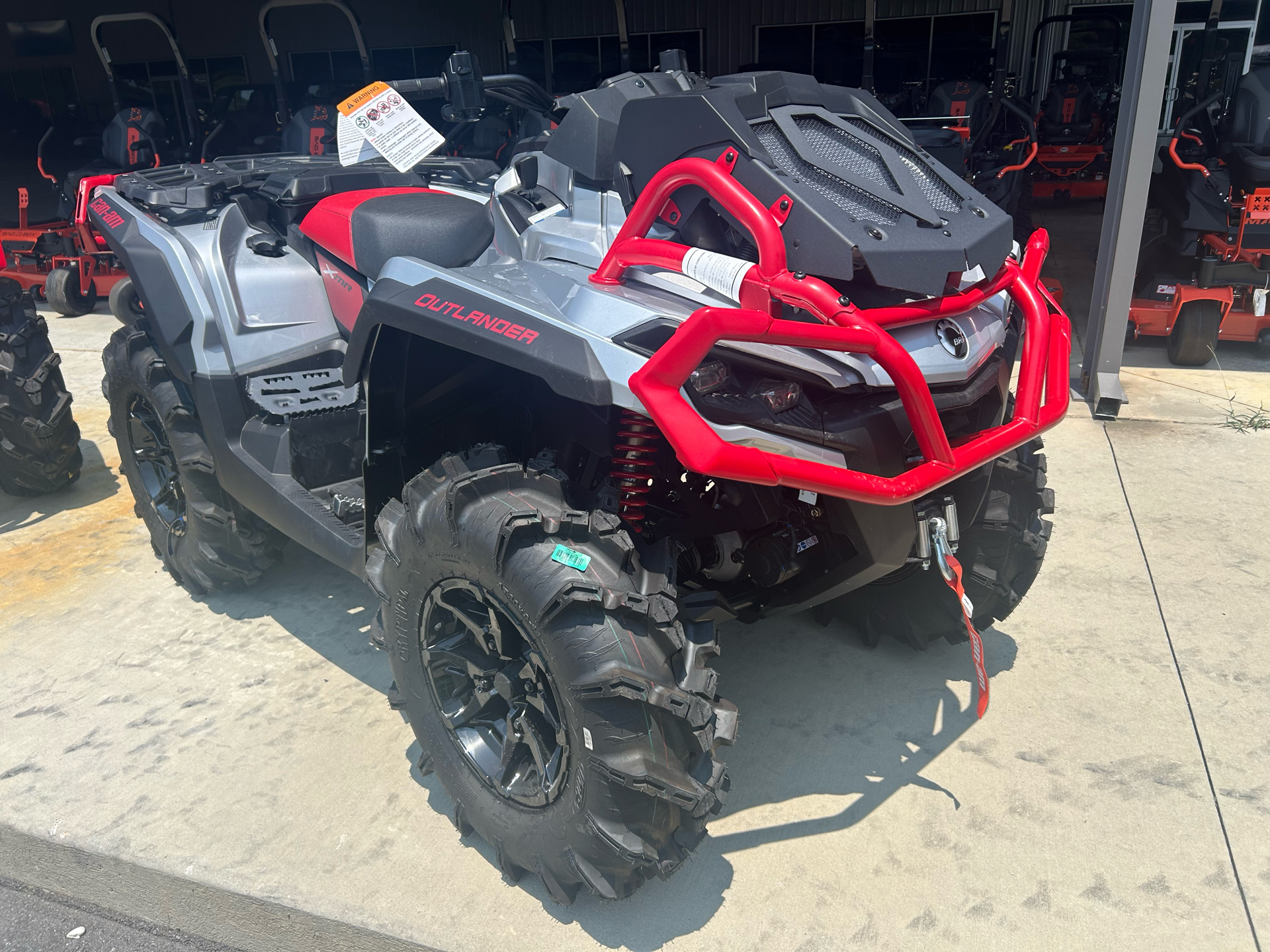 2024 Can-Am Outlander X MR 1000R in Tifton, Georgia - Photo 2