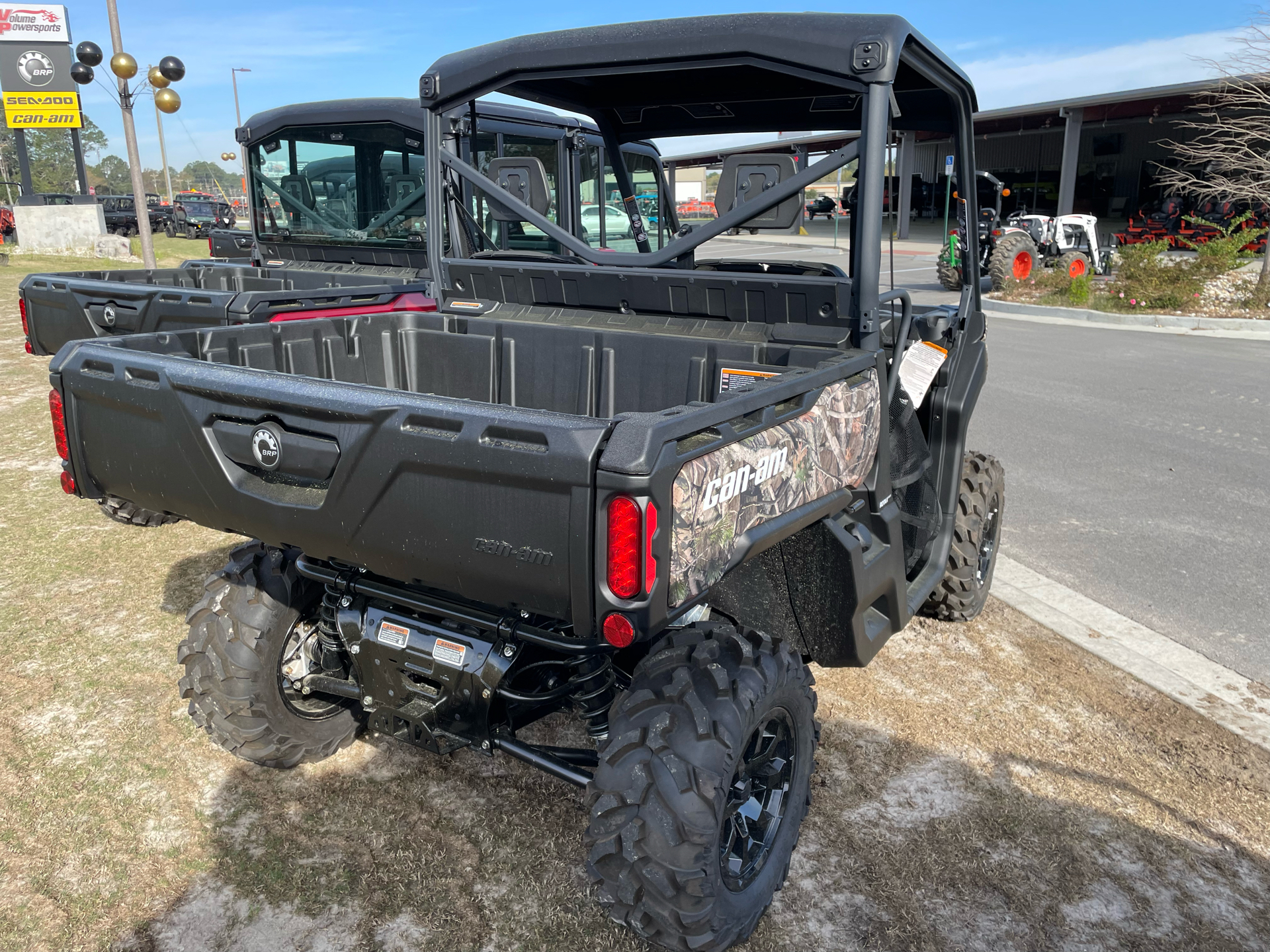 2024 Can-Am Defender XT HD10 in Tifton, Georgia - Photo 2