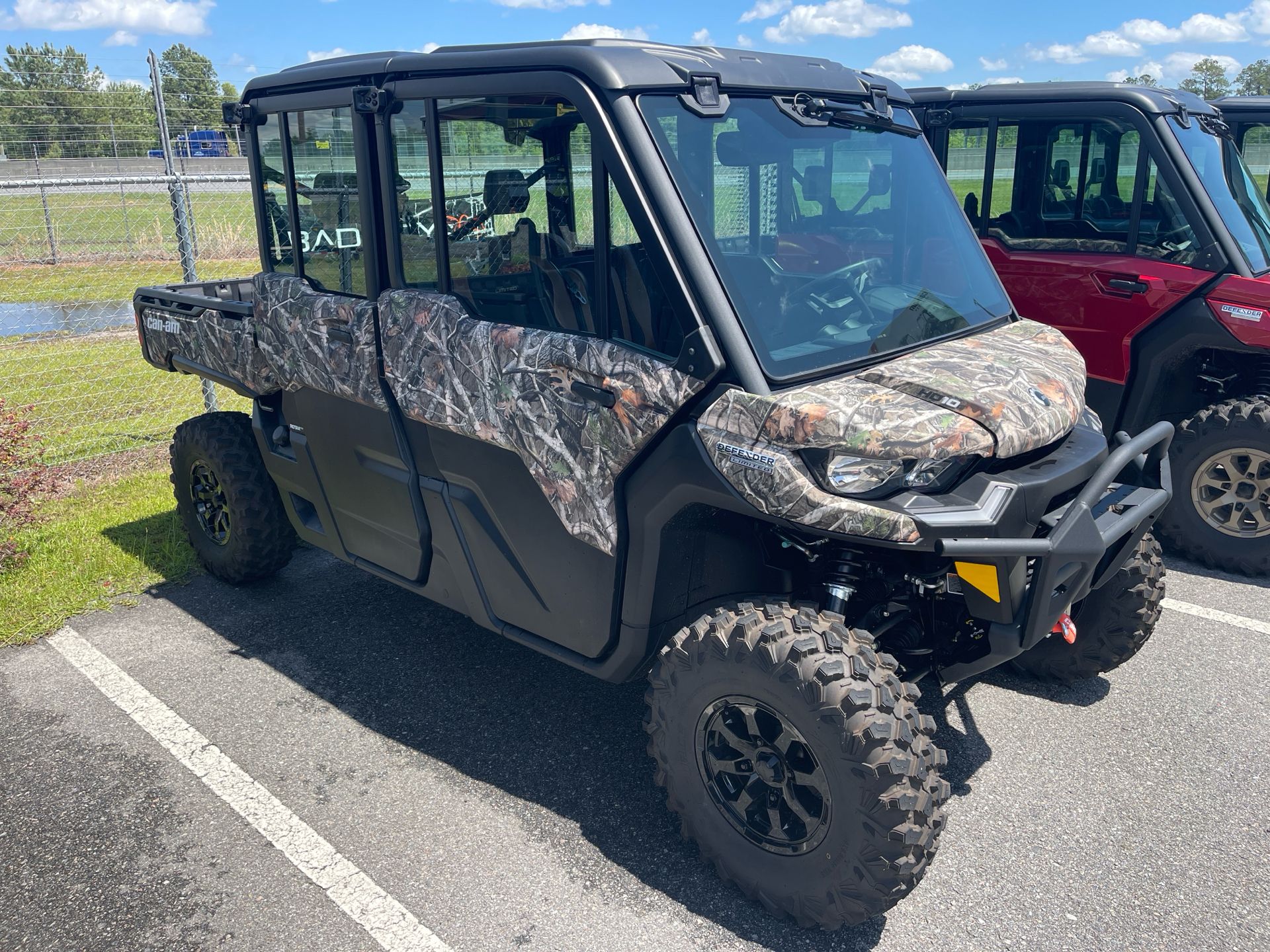 2024 Can-Am Defender MAX Limited in Valdosta, Georgia - Photo 2