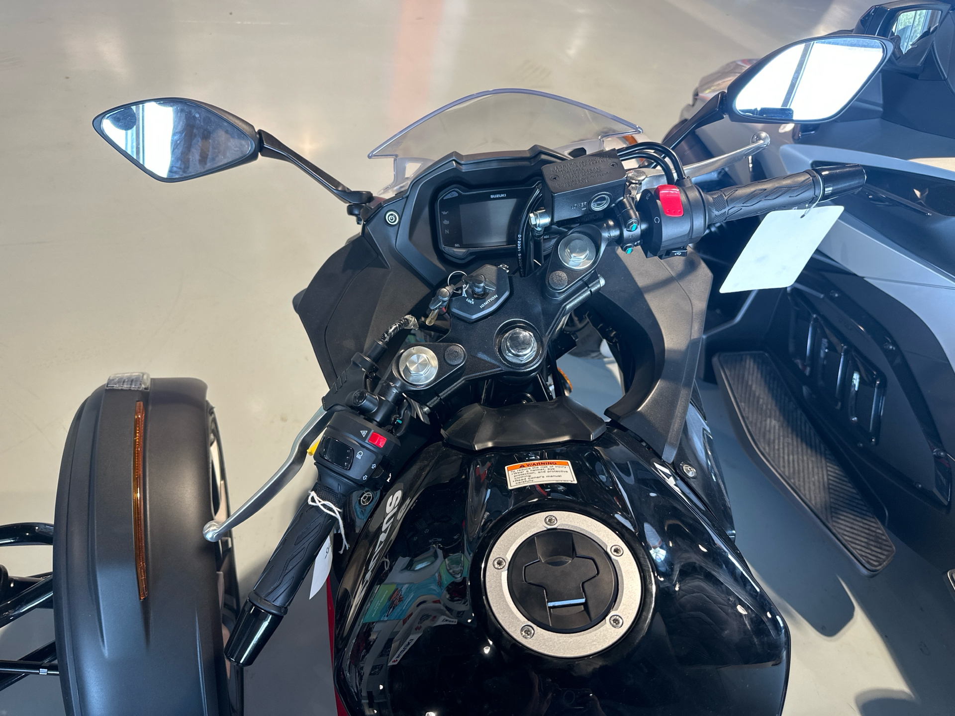 2023 Suzuki GSX250R ABS in Valdosta, Georgia - Photo 10