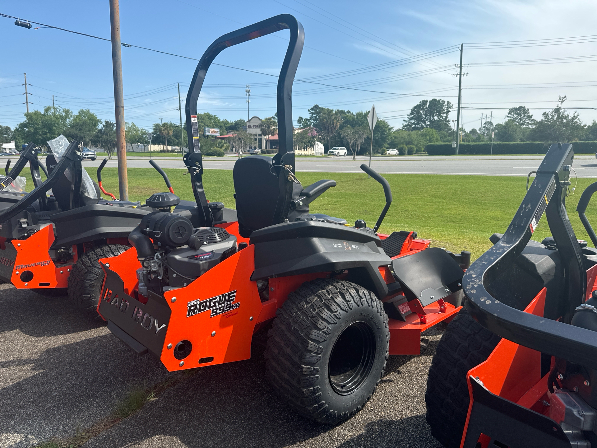 2023 Bad Boy Mowers Rogue 61 in. Kawasaki FX1000 35 hp in Valdosta, Georgia - Photo 6