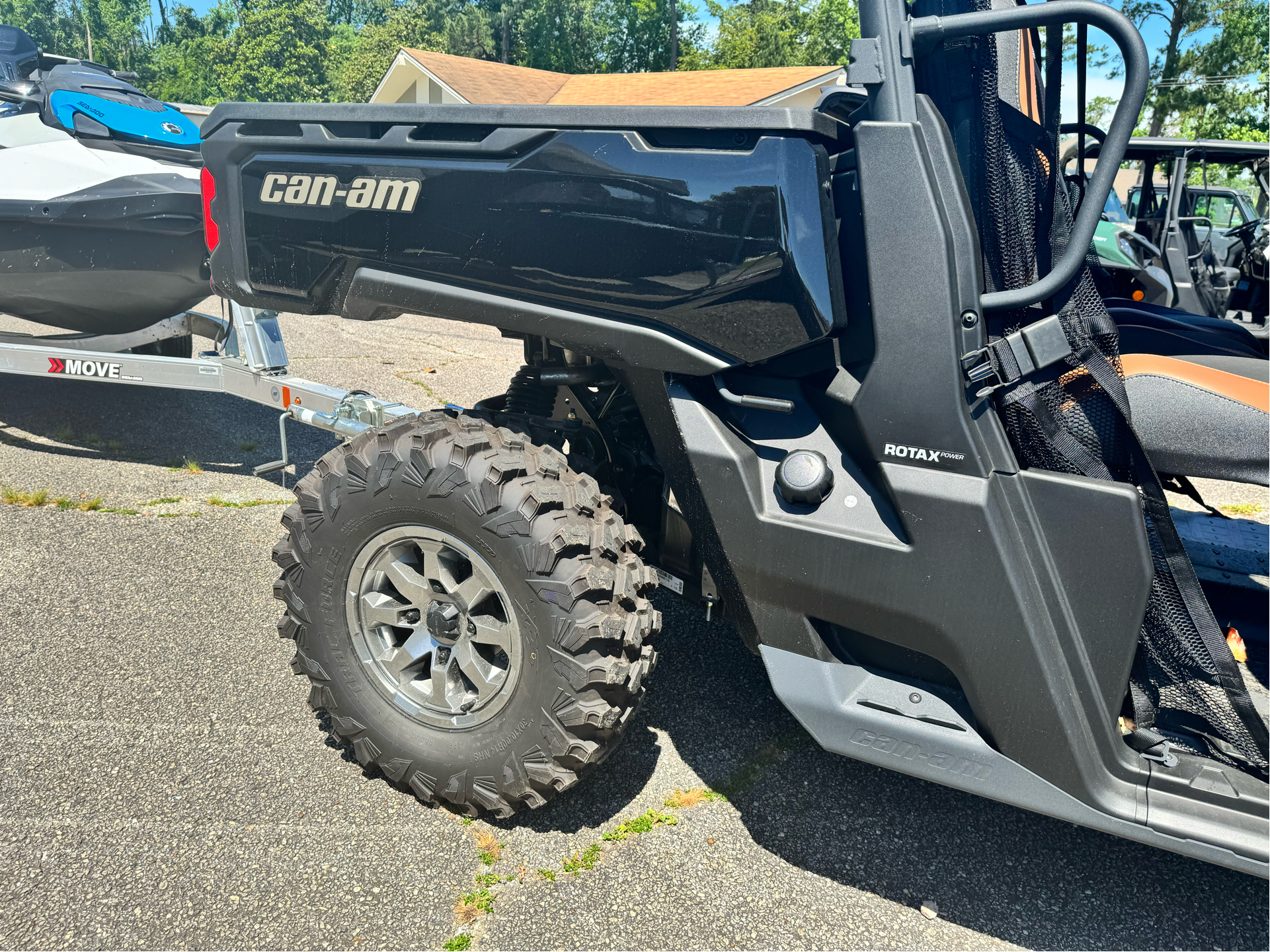 2024 Can-Am Defender MAX Lone Star in Valdosta, Georgia - Photo 5