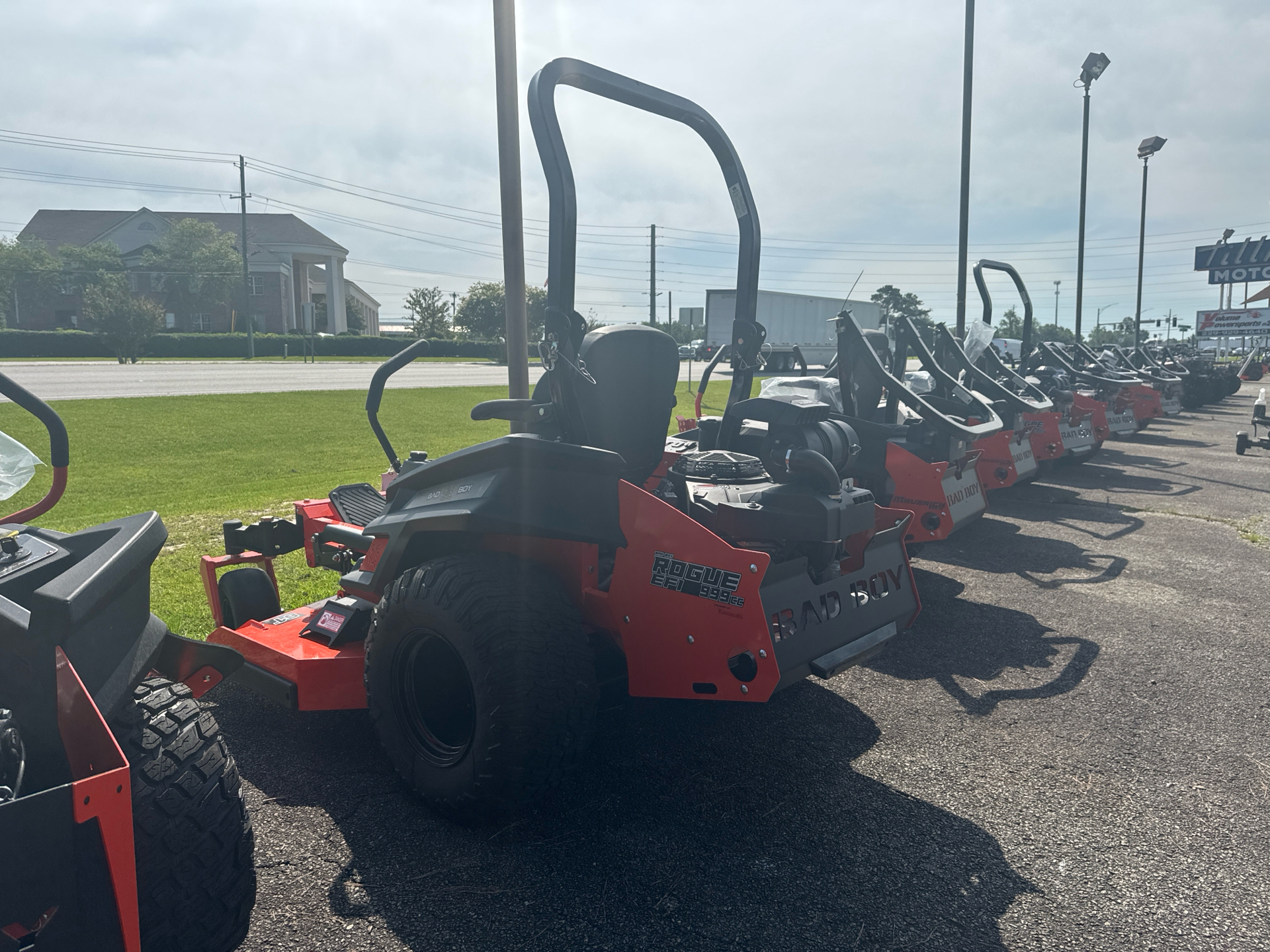 2023 Bad Boy Mowers Rogue 61 in. Kawasaki FX1000 EFI 38.5 hp in Valdosta, Georgia - Photo 7