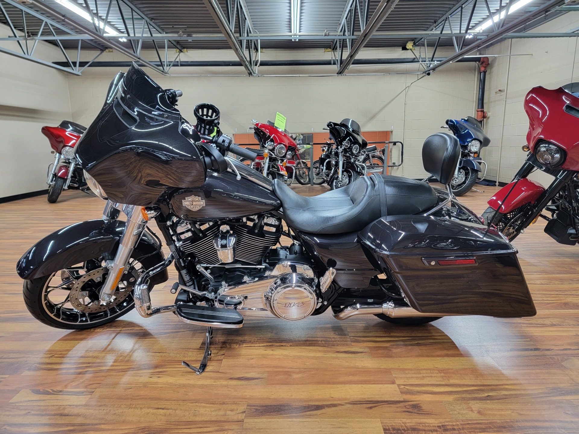 2021 Harley-Davidson Street Glide® Special in Monroe, Michigan - Photo 5