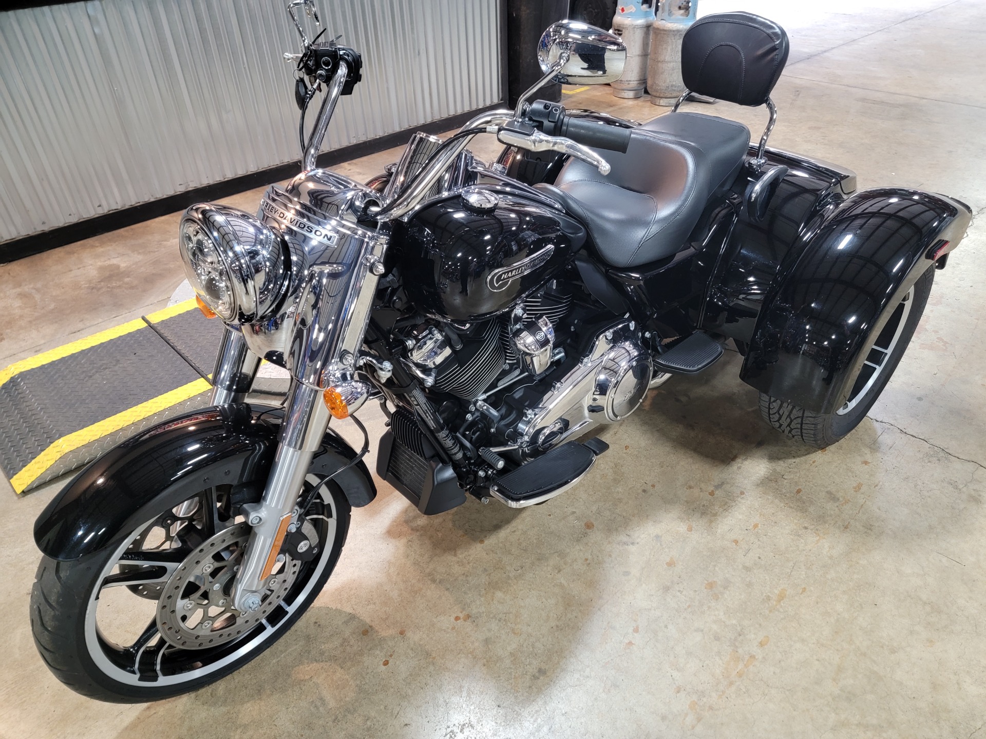 2021 Harley-Davidson Freewheeler® in Monroe, Michigan - Photo 2