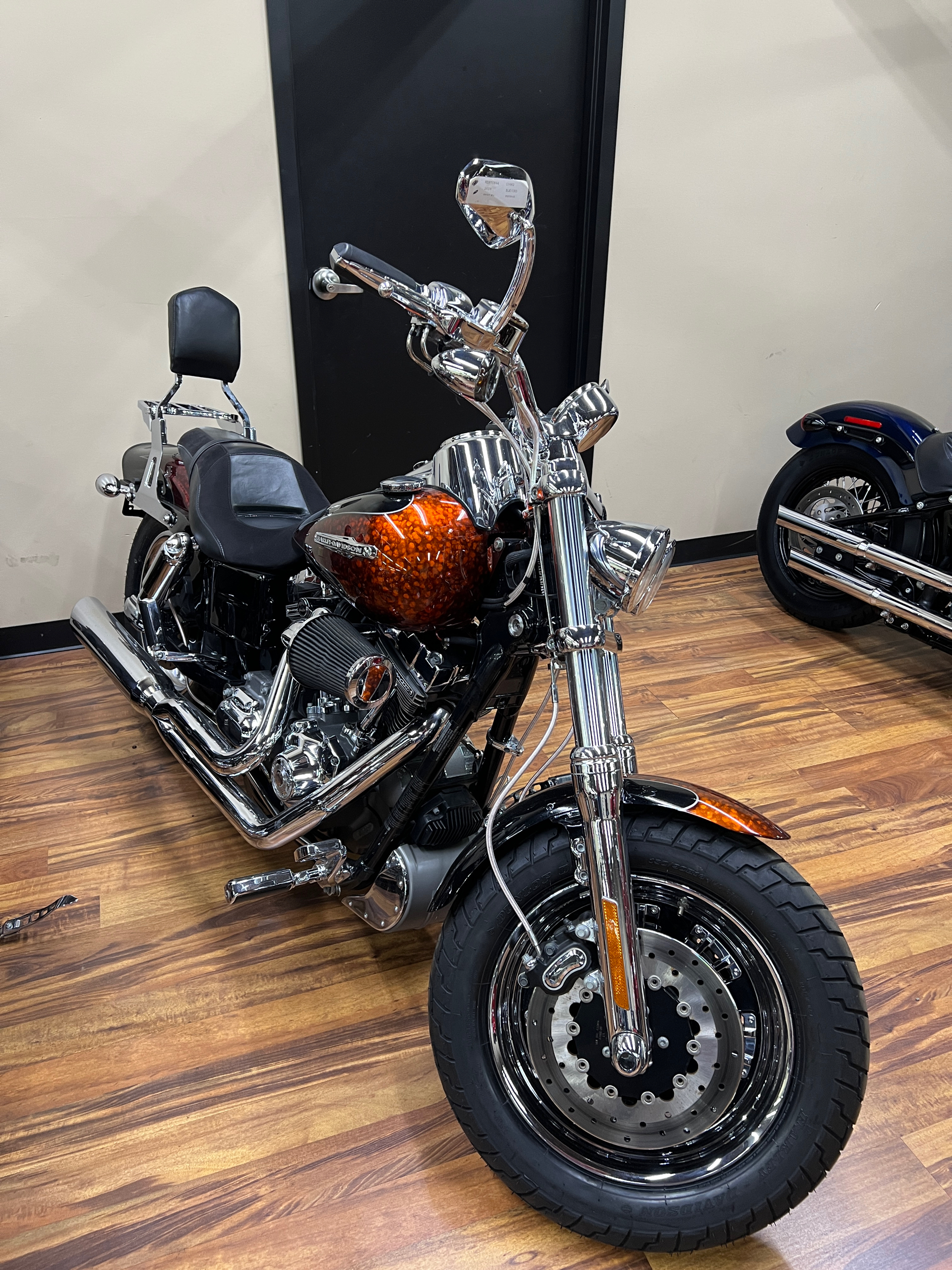 2009 Harley-Davidson CVO™ Dyna® Fat Bob® in Monroe, Michigan - Photo 3