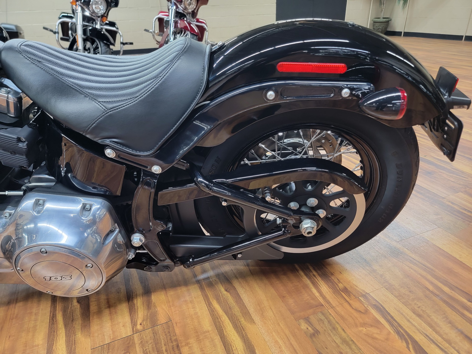 2015 Harley-Davidson Softail Slim® in Monroe, Michigan - Photo 10