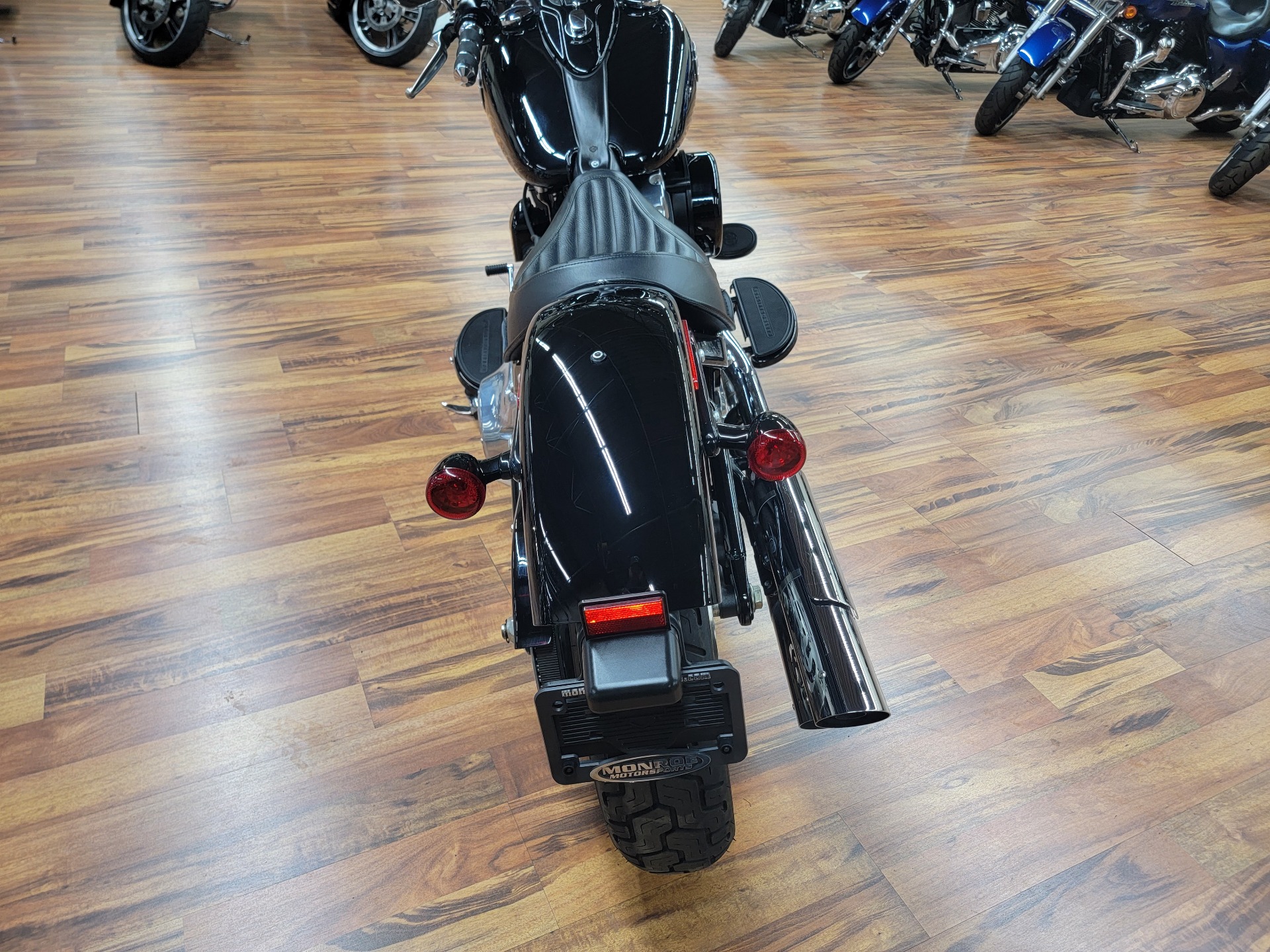 2015 Harley-Davidson Softail Slim® in Monroe, Michigan - Photo 11