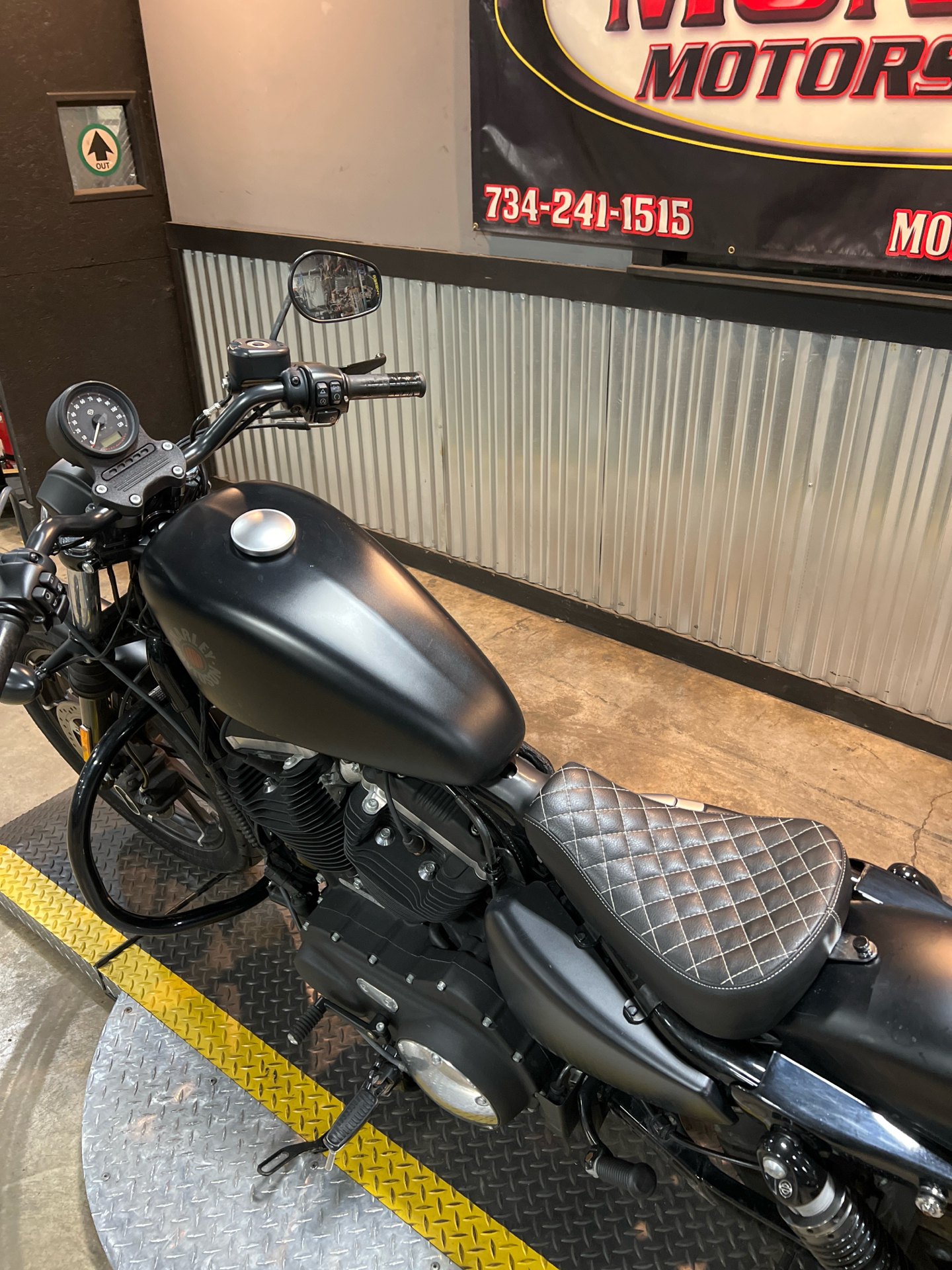 2020 Harley-Davidson Iron 883™ in Monroe, Michigan - Photo 5