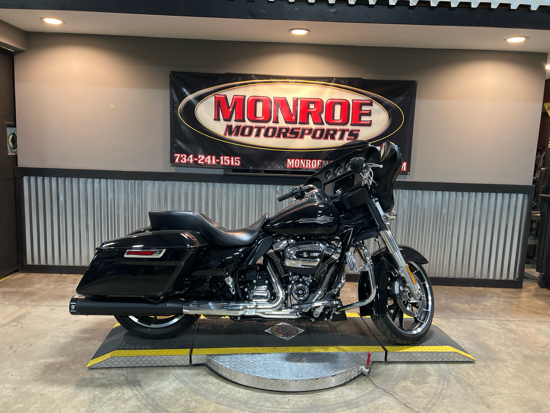 2021 Harley-Davidson Street Glide® in Monroe, Michigan - Photo 1