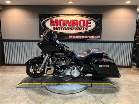 2021 Harley-Davidson Street Glide® in Monroe, Michigan - Photo 6