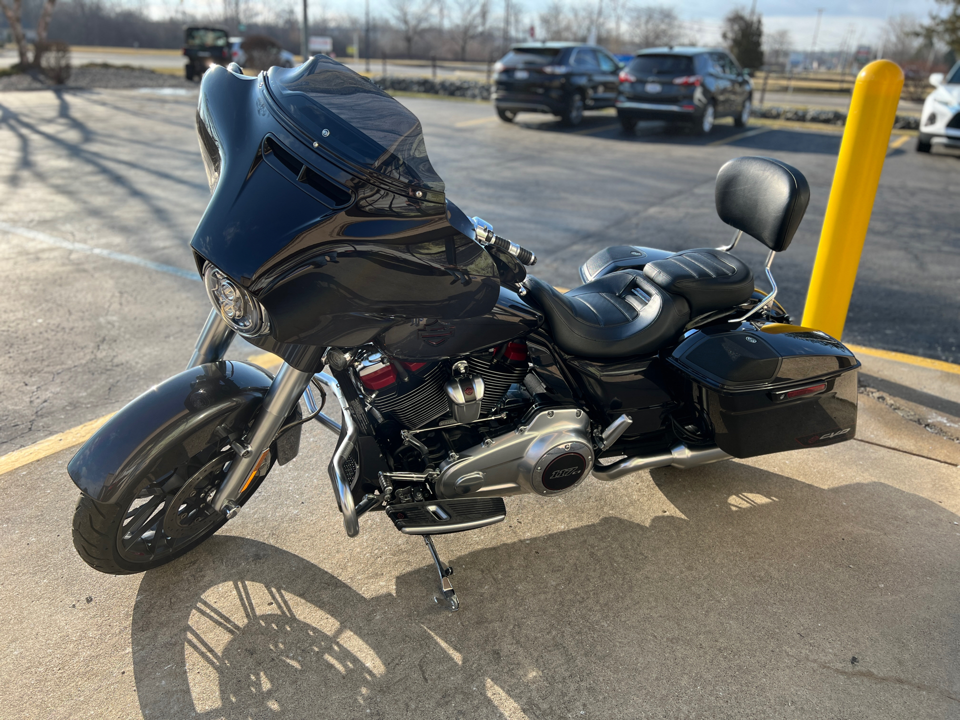 2020 Harley-Davidson CVO™ Street Glide® in Monroe, Michigan - Photo 3